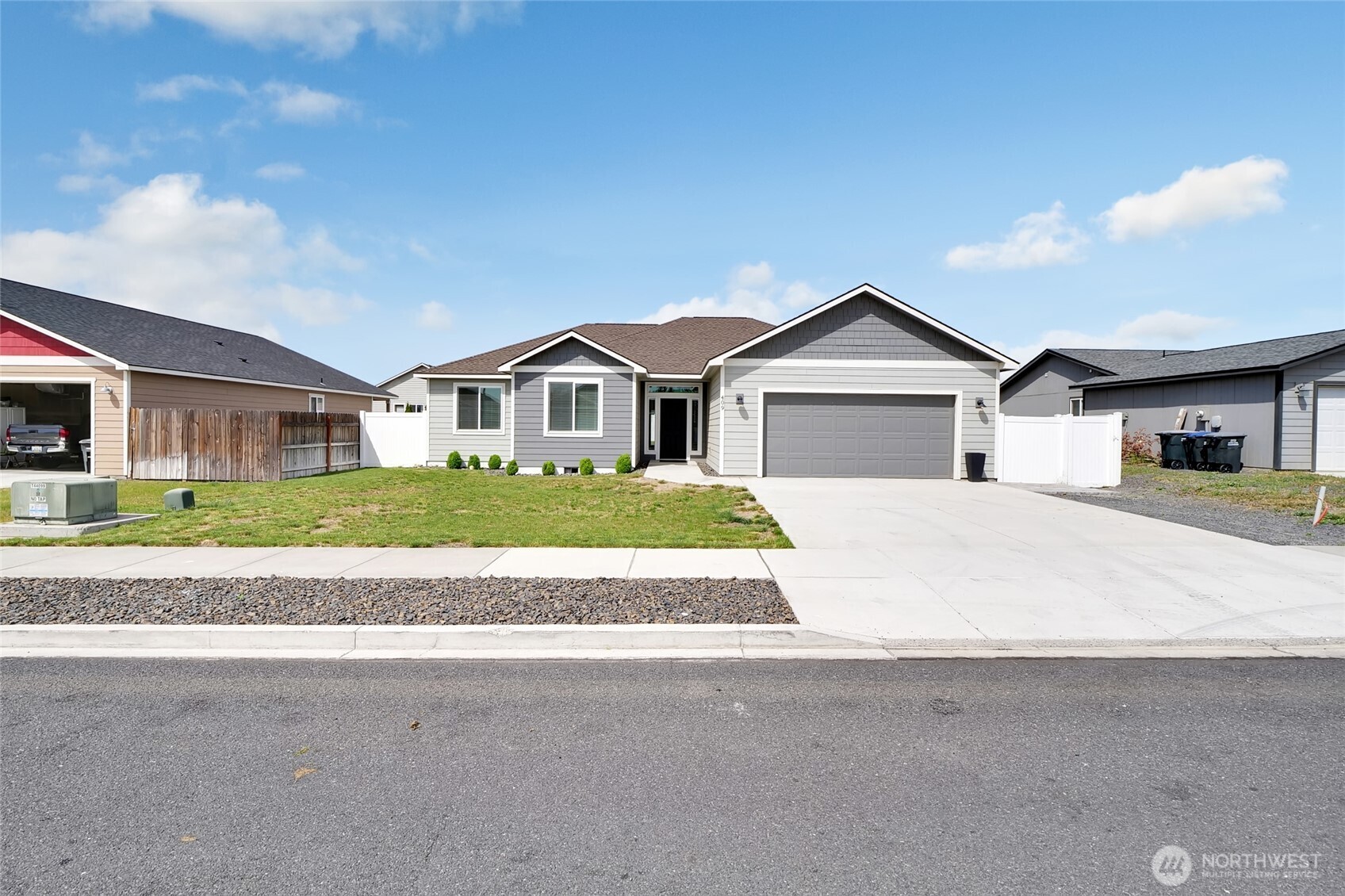 409 S Trillium , Moses Lake, WA 98837