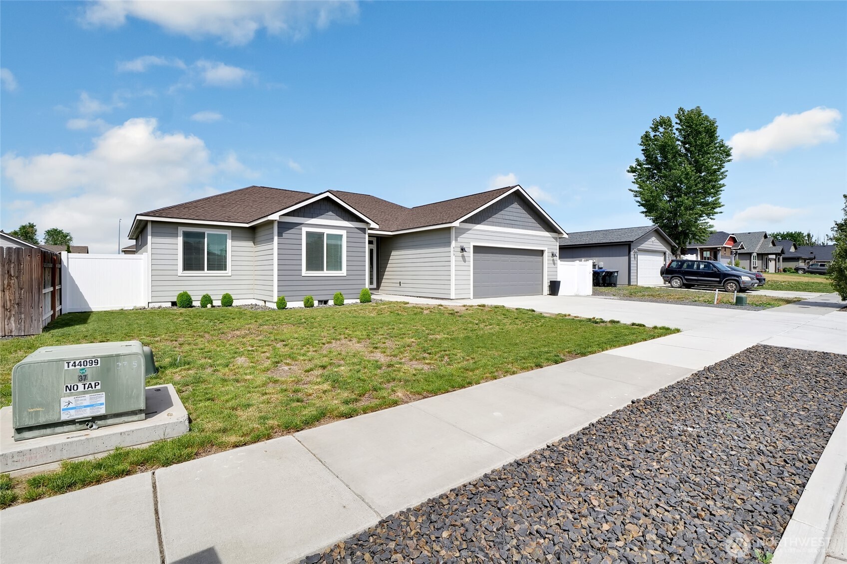 409 S Trillium , Moses Lake, WA 98837