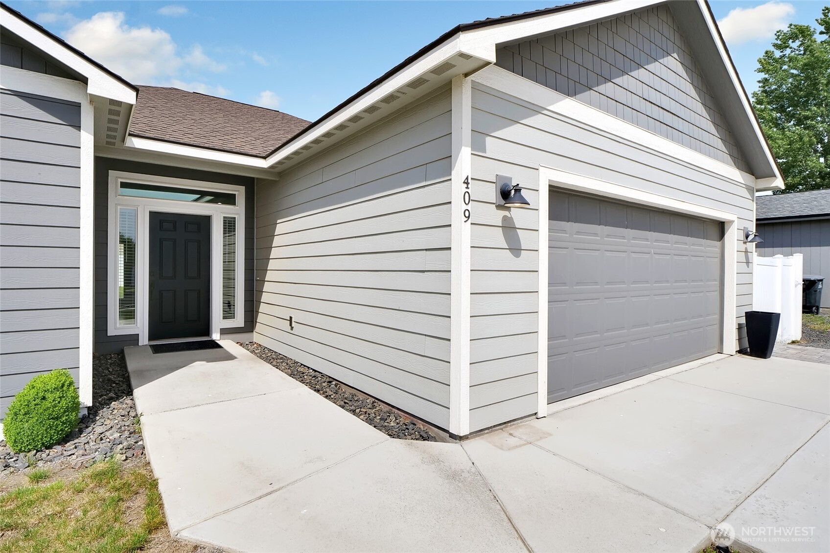 409 S Trillium , Moses Lake, WA 98837