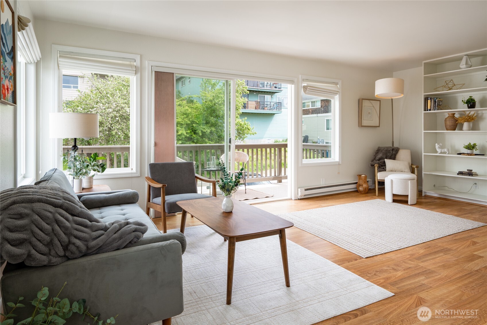 2552 14th Avenue W #403, Seattle, WA 98119
