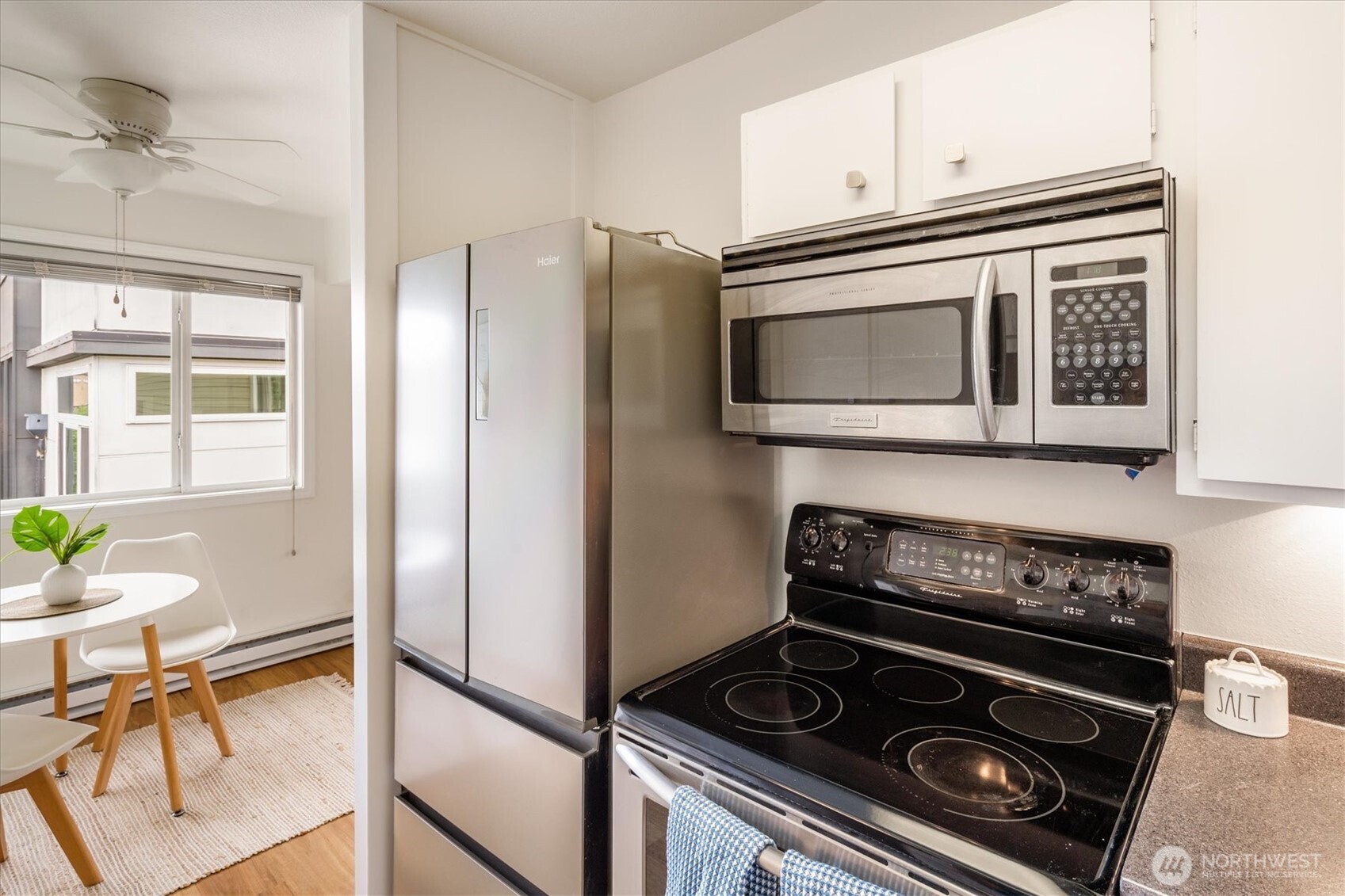 2552 14th Avenue W #403, Seattle, WA 98119