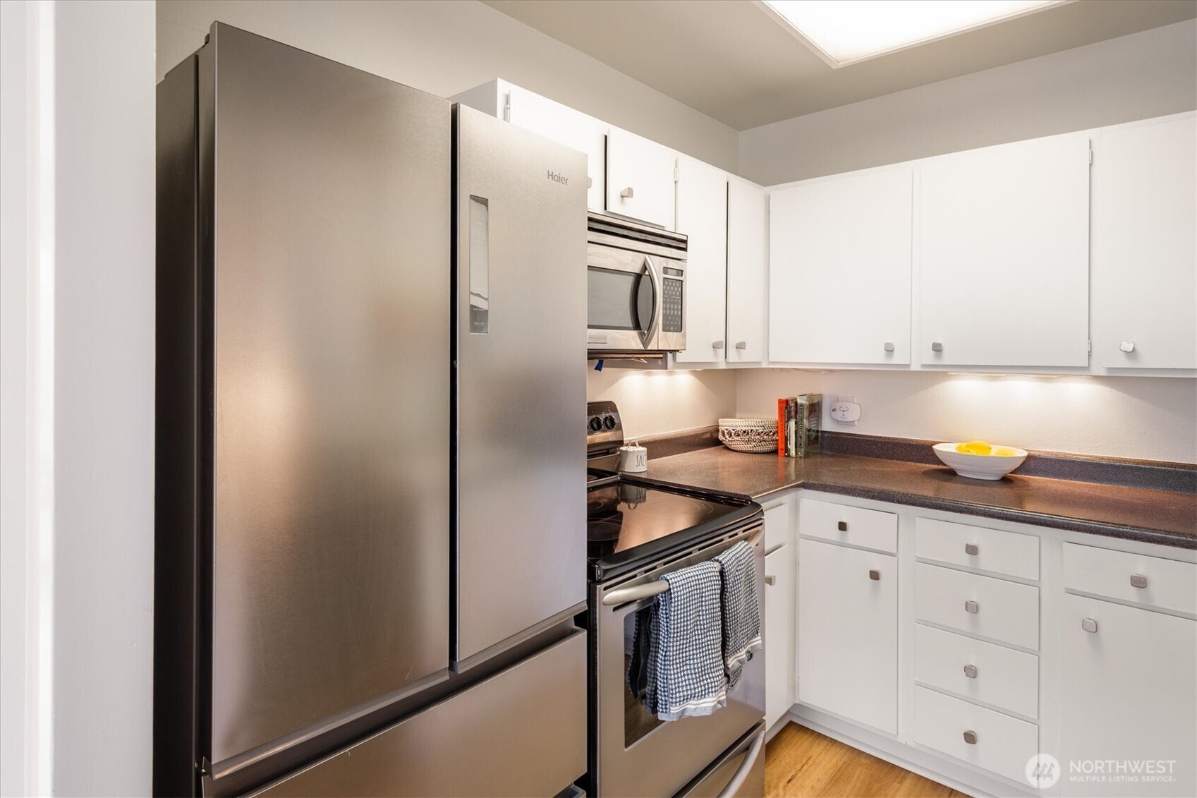 2552 14th Avenue W #403, Seattle, WA 98119