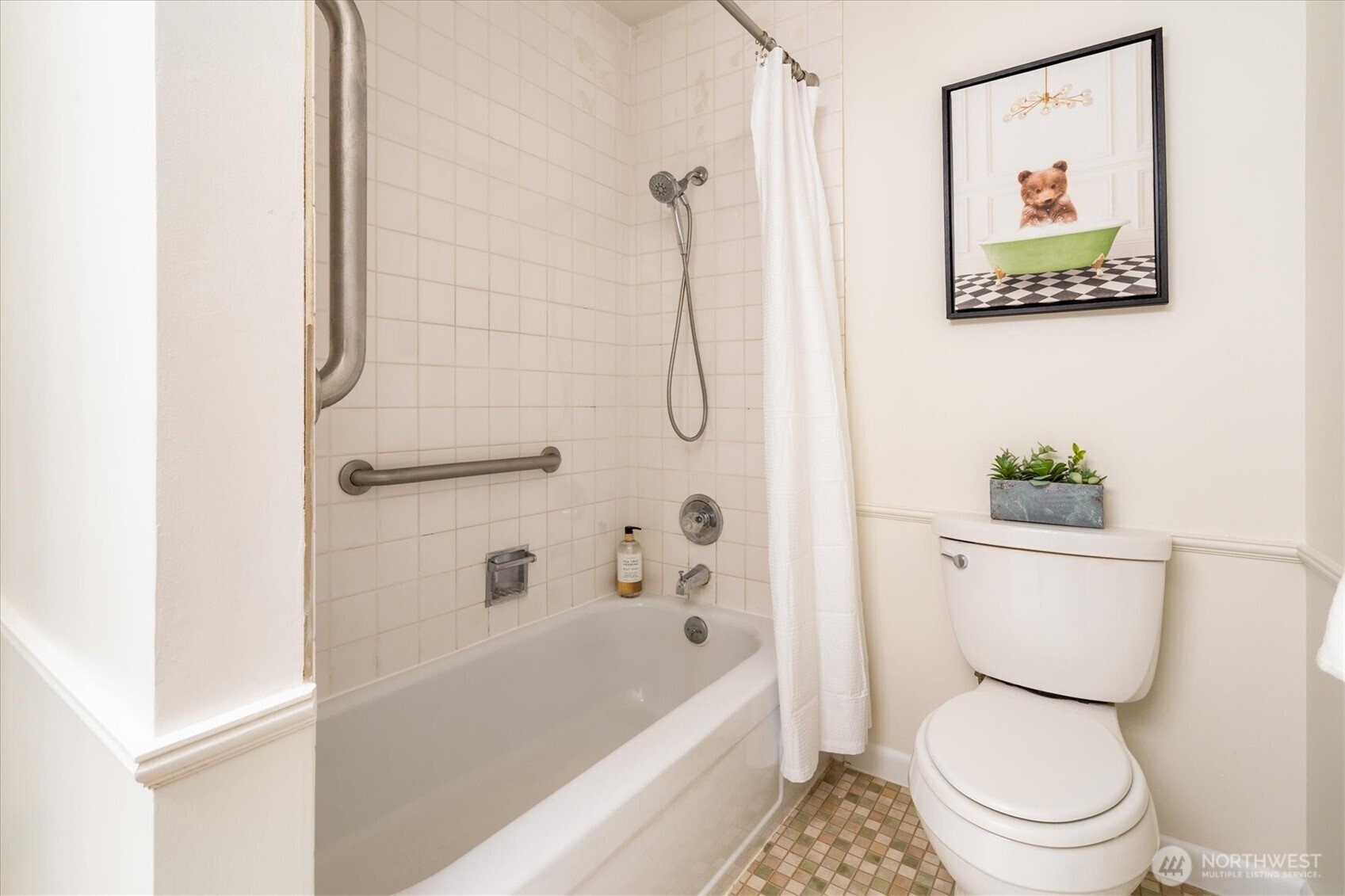 2552 14th Avenue W #403, Seattle, WA 98119