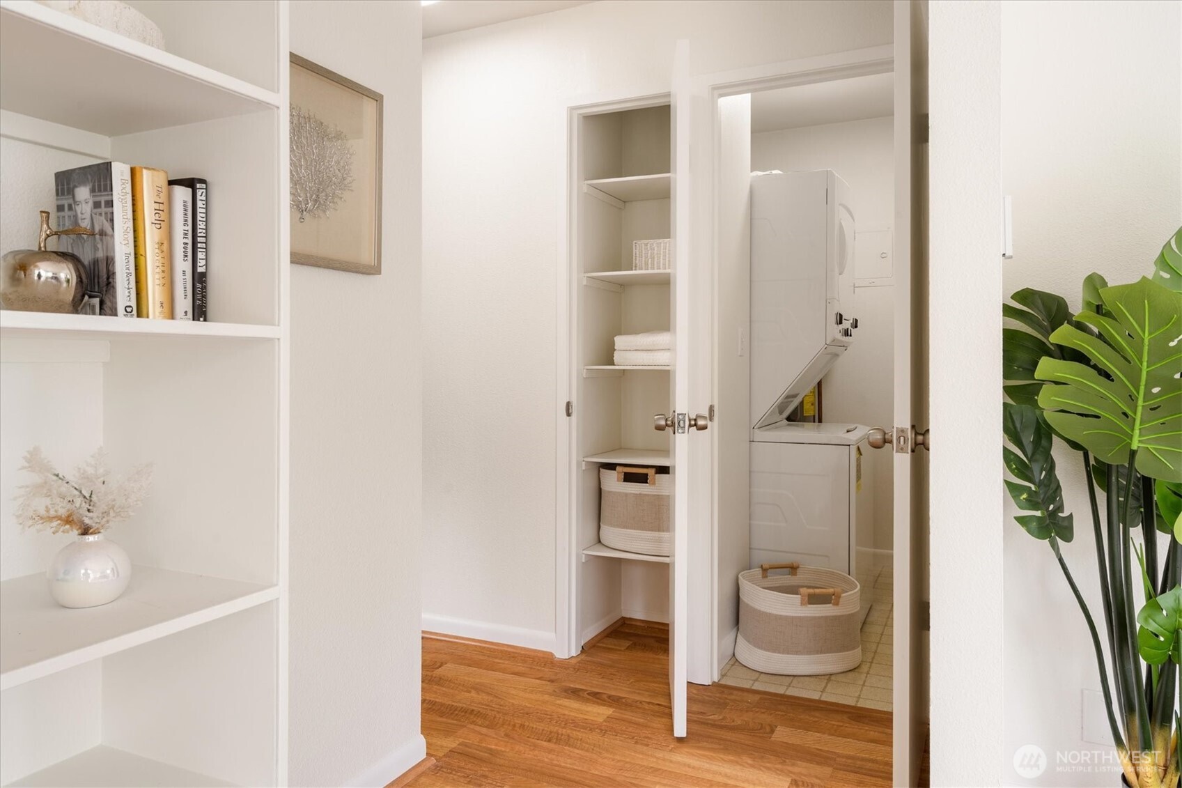 2552 14th Avenue W #403, Seattle, WA 98119