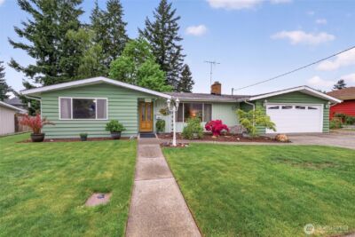 807 Jefferson Avenue NE, Renton, WA 98056-3721