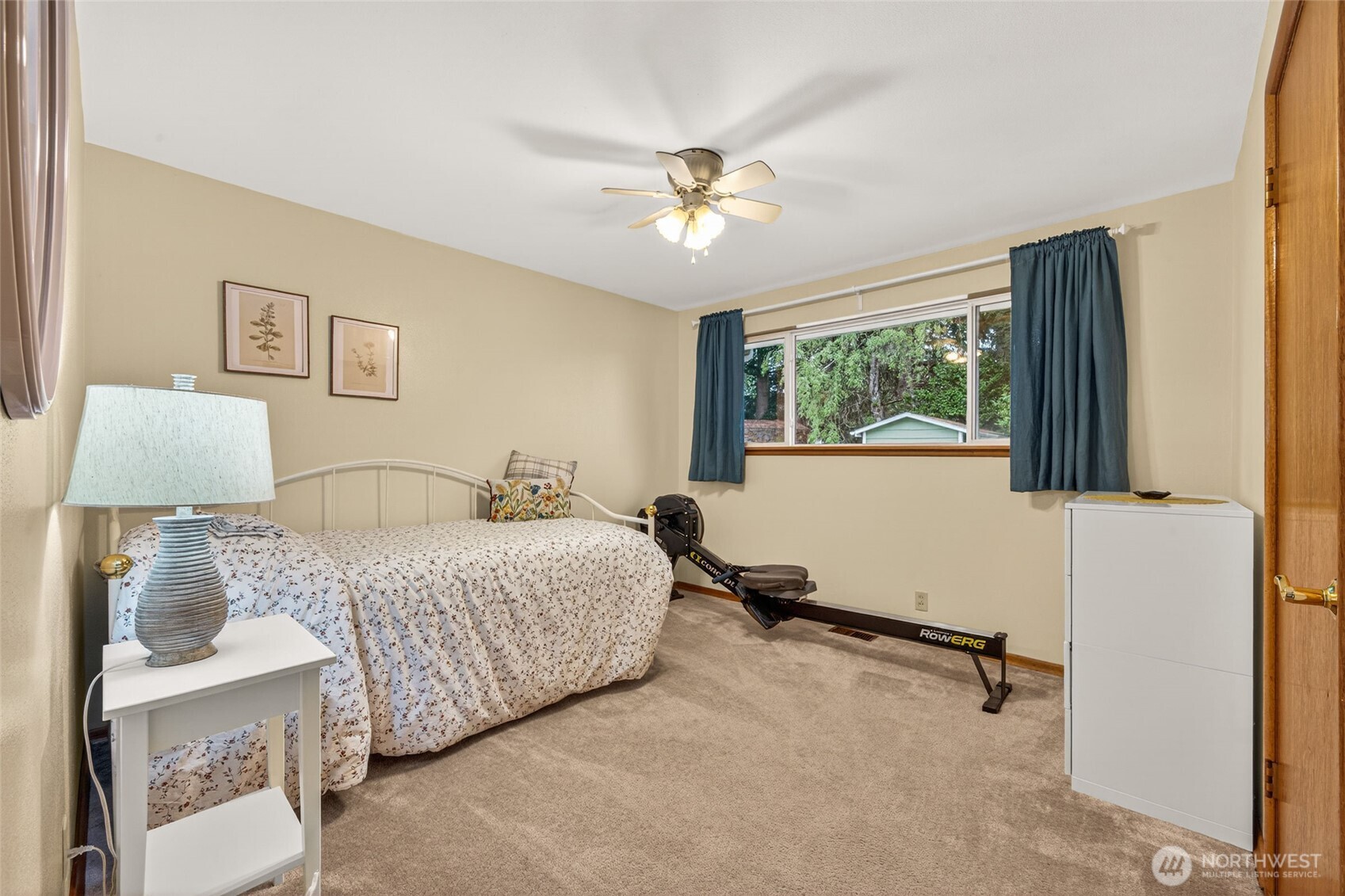 807 Jefferson Avenue NE, Renton, WA 98056-3721
