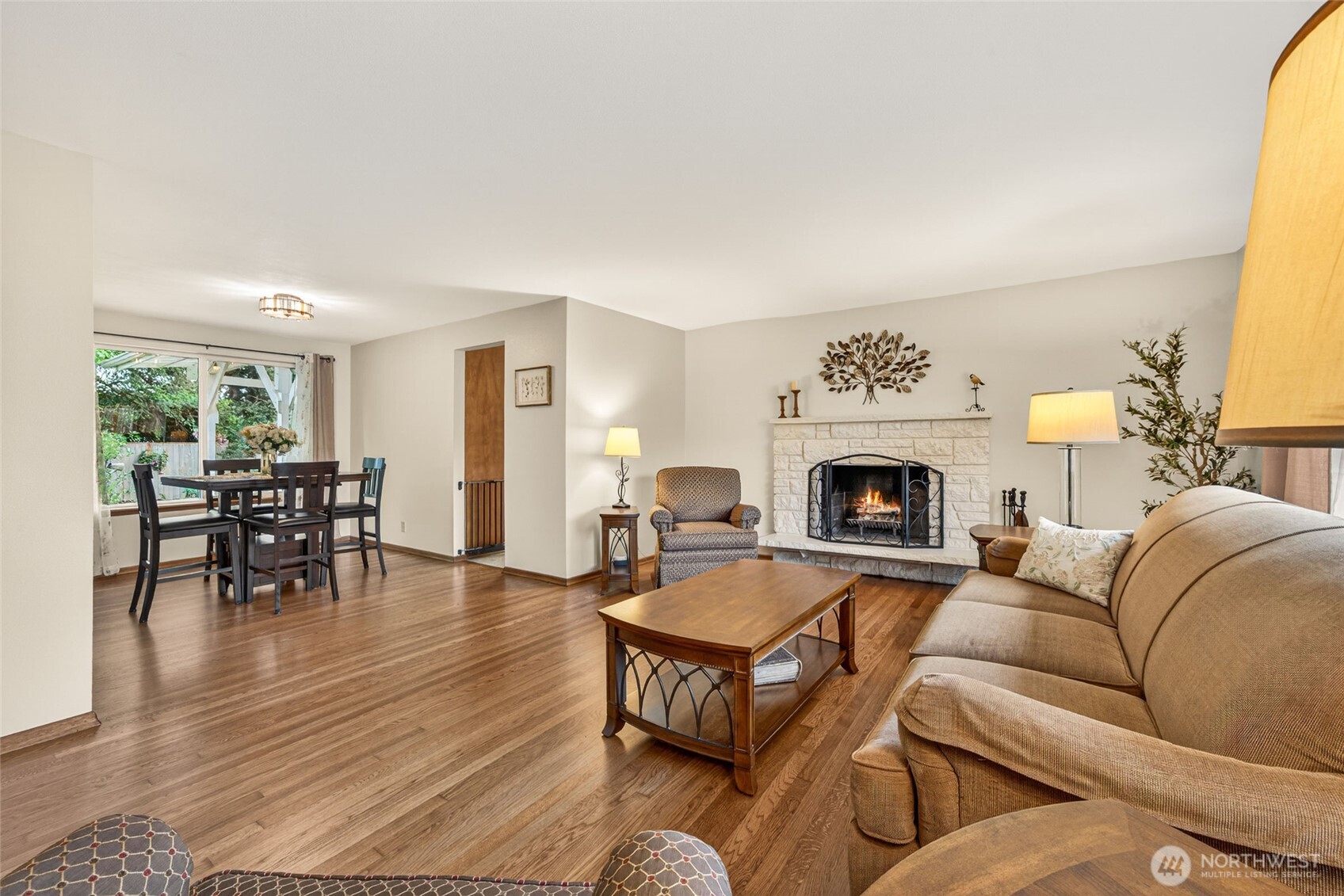 807 Jefferson Avenue NE, Renton, WA 98056-3721