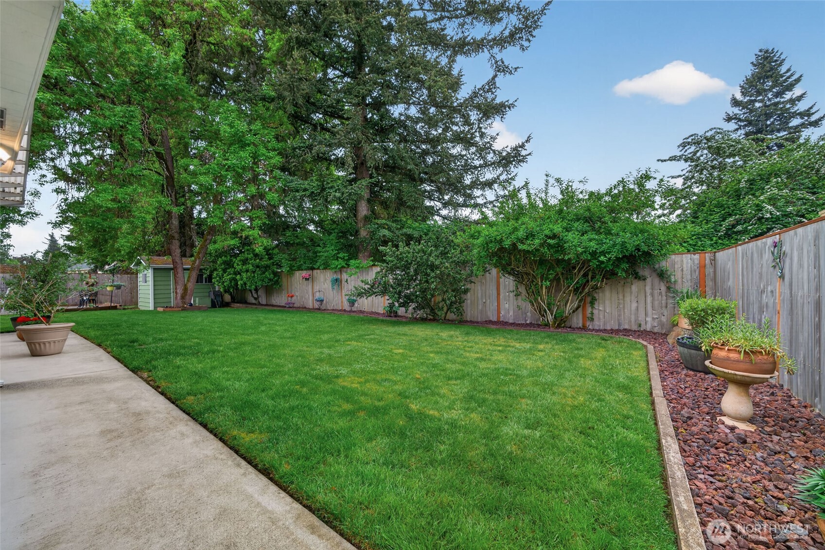 807 Jefferson Avenue NE, Renton, WA 98056-3721