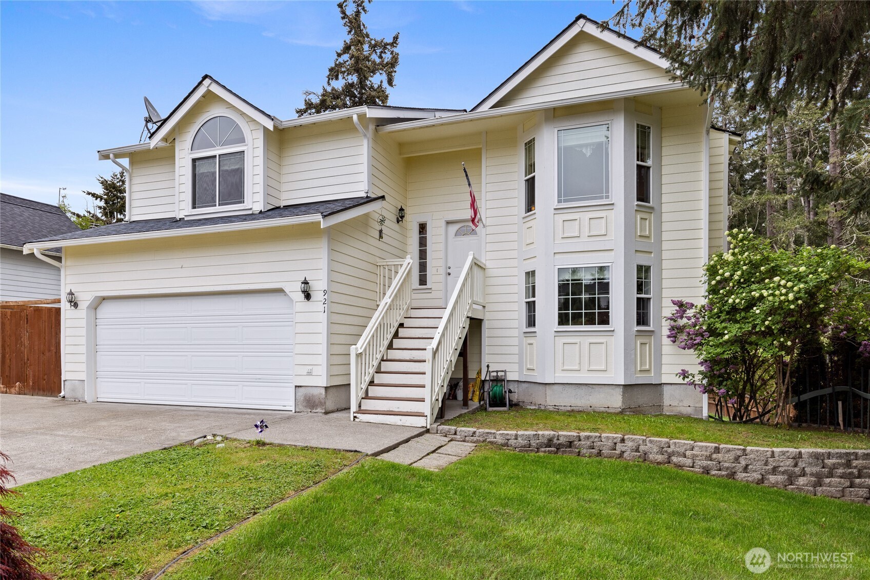 921 Erin Lane W, Eatonville, WA 98328
