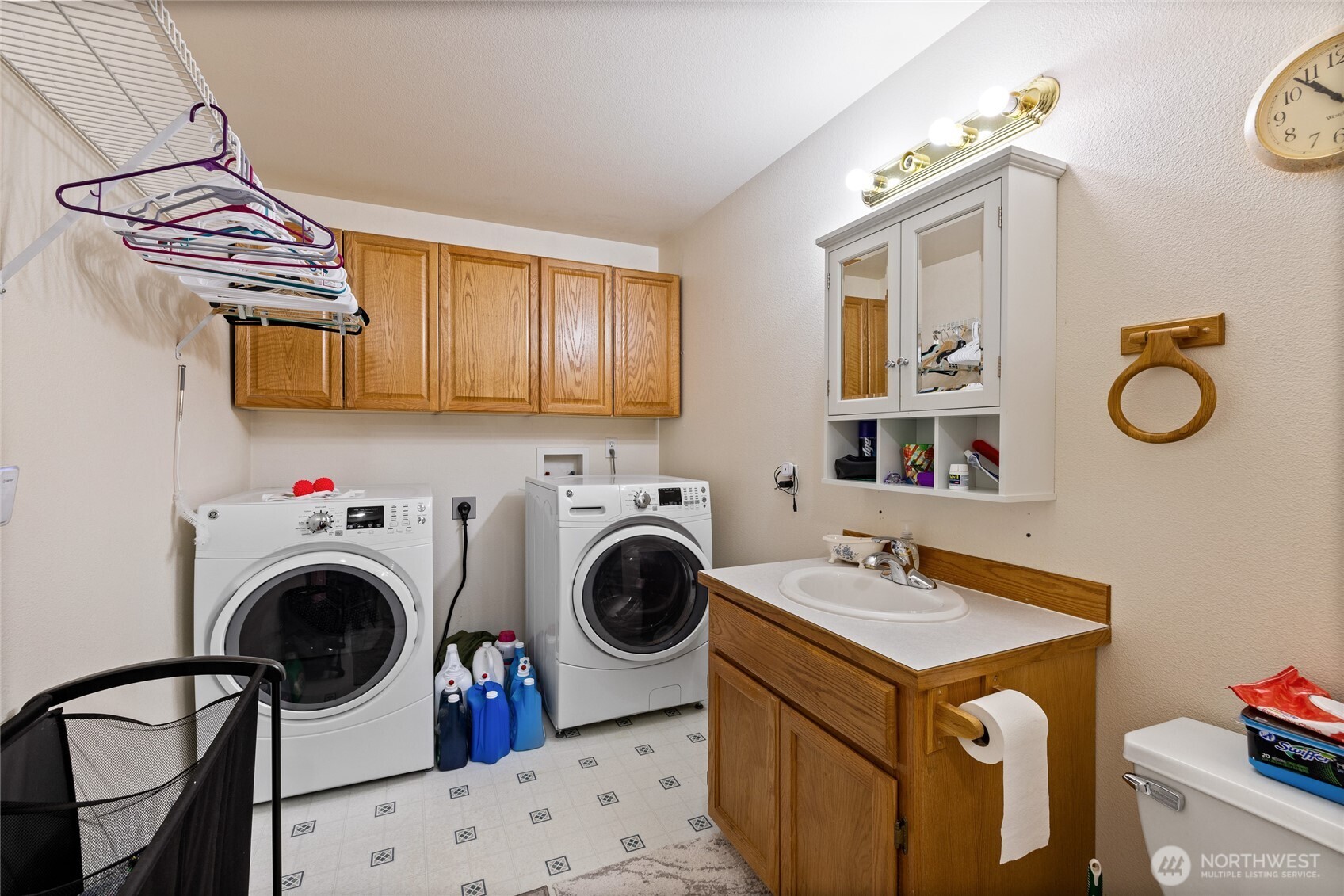 921 Erin Lane W, Eatonville, WA 98328