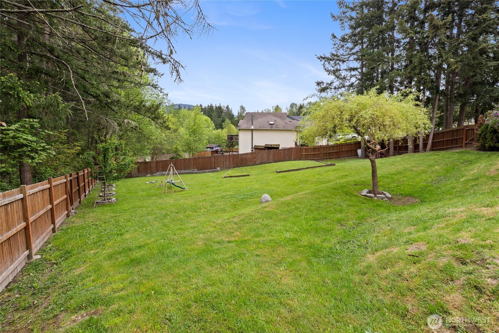 921 Erin Lane W, Eatonville, WA 98328