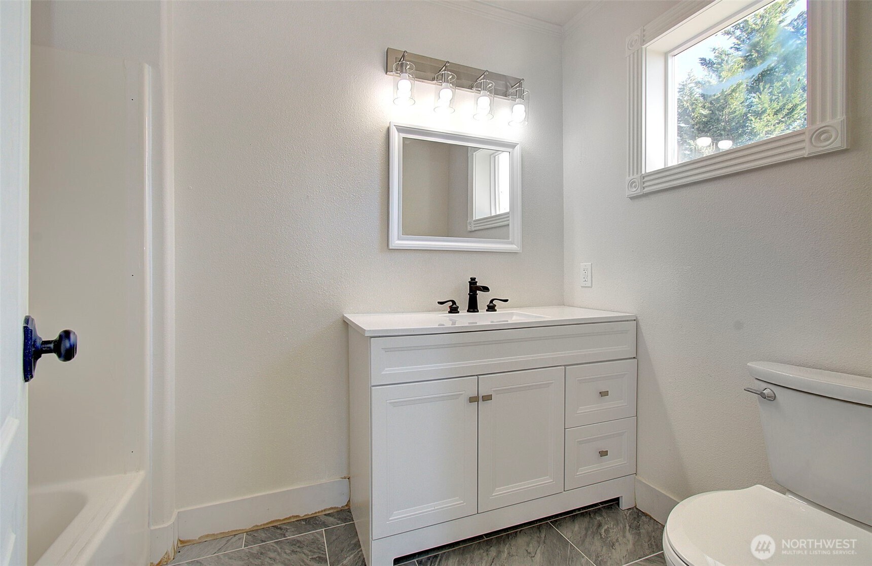 130 upland Drive , Woodland, WA 98674