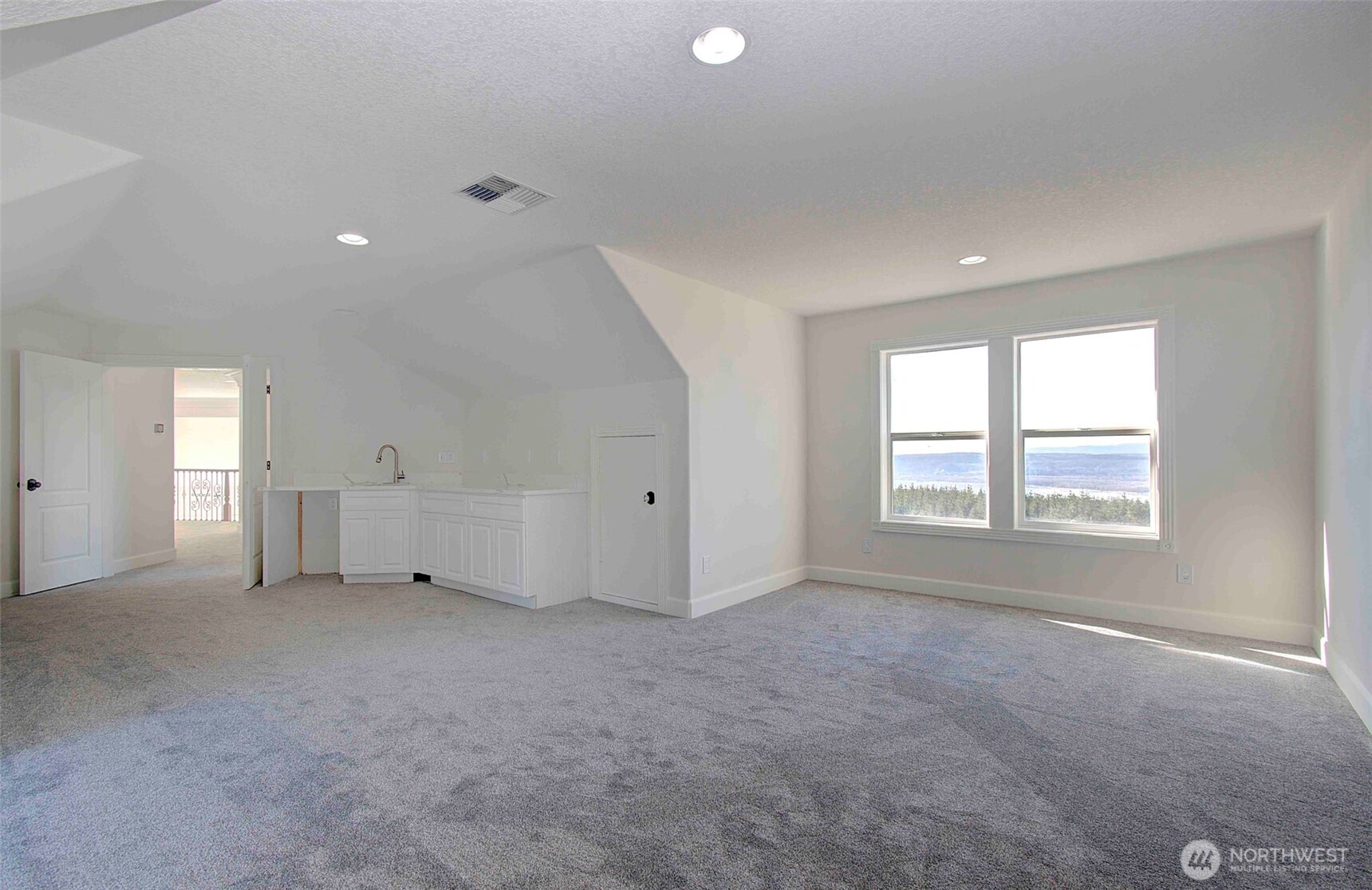 130 upland Drive , Woodland, WA 98674