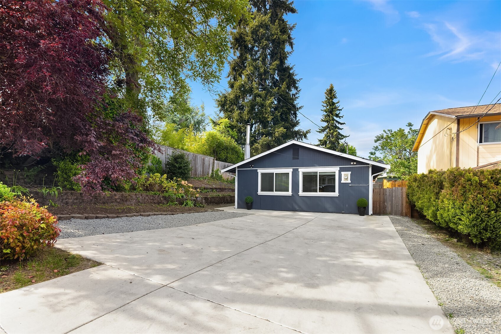 3912 S Orcas Street , Seattle, WA 98118