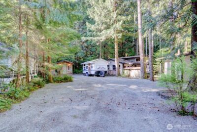 106 Gold Rush Road , Deming, WA 98244