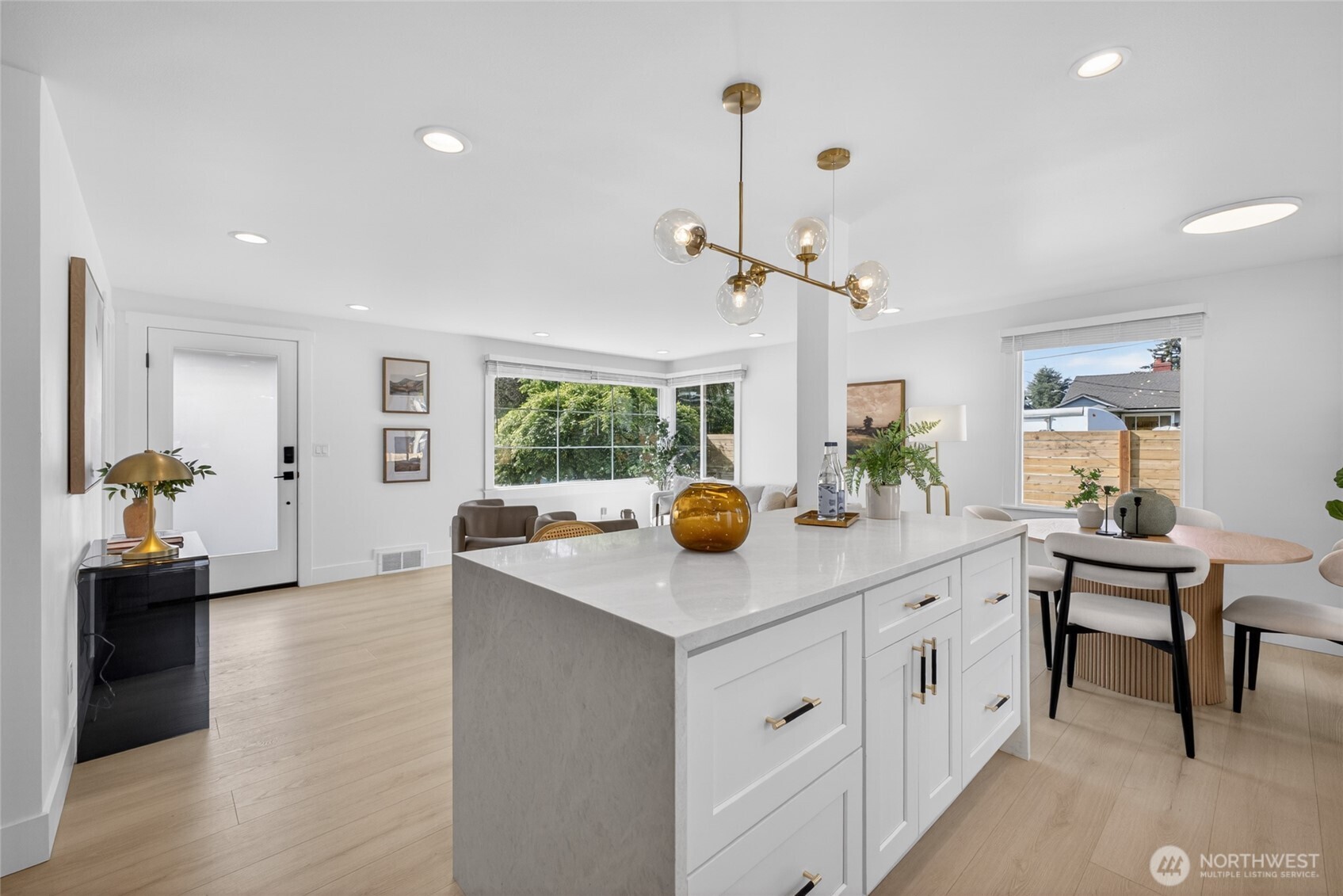 3402 48th Avenue SW, Seattle, WA 98116
