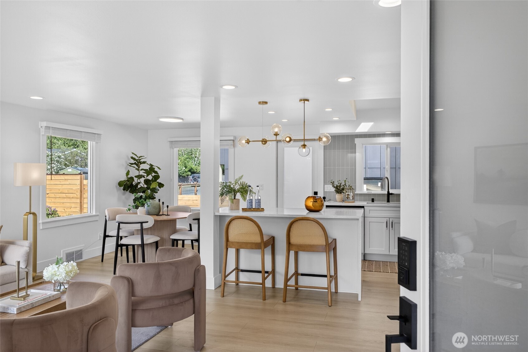 3402 48th Avenue SW, Seattle, WA 98116