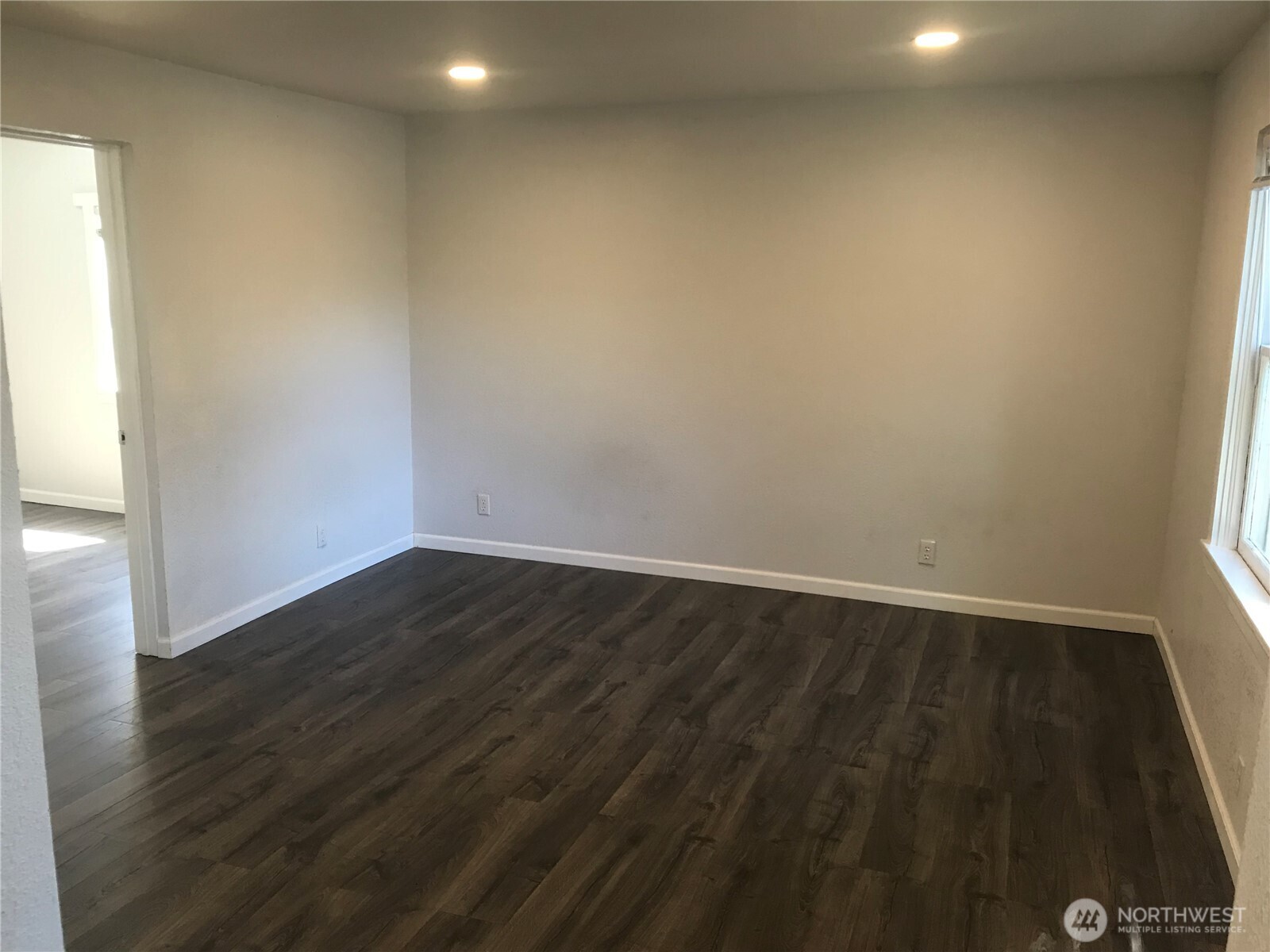 2515 Oakes Ave , Everett, WA 98201
