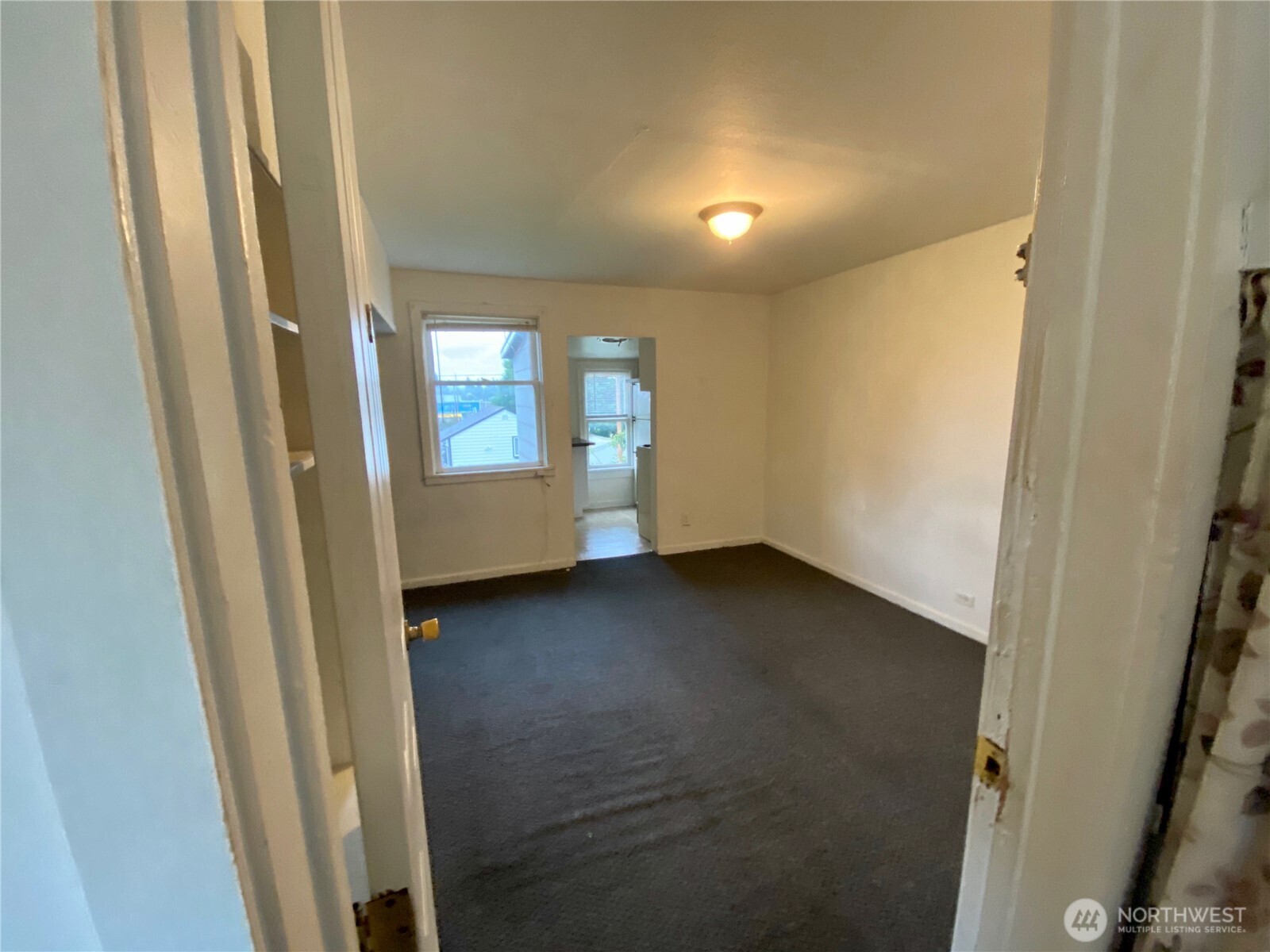 2515 Oakes Ave , Everett, WA 98201