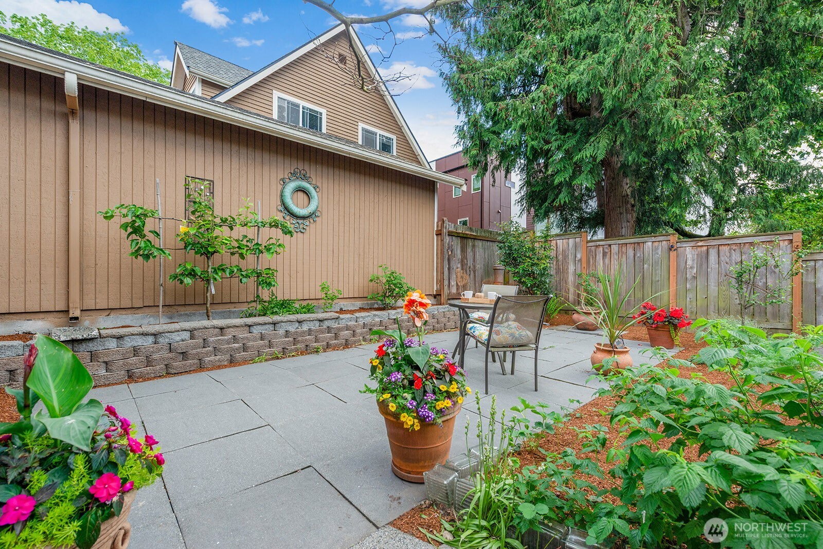 1622 22ND Avenue , Seattle, WA 98122