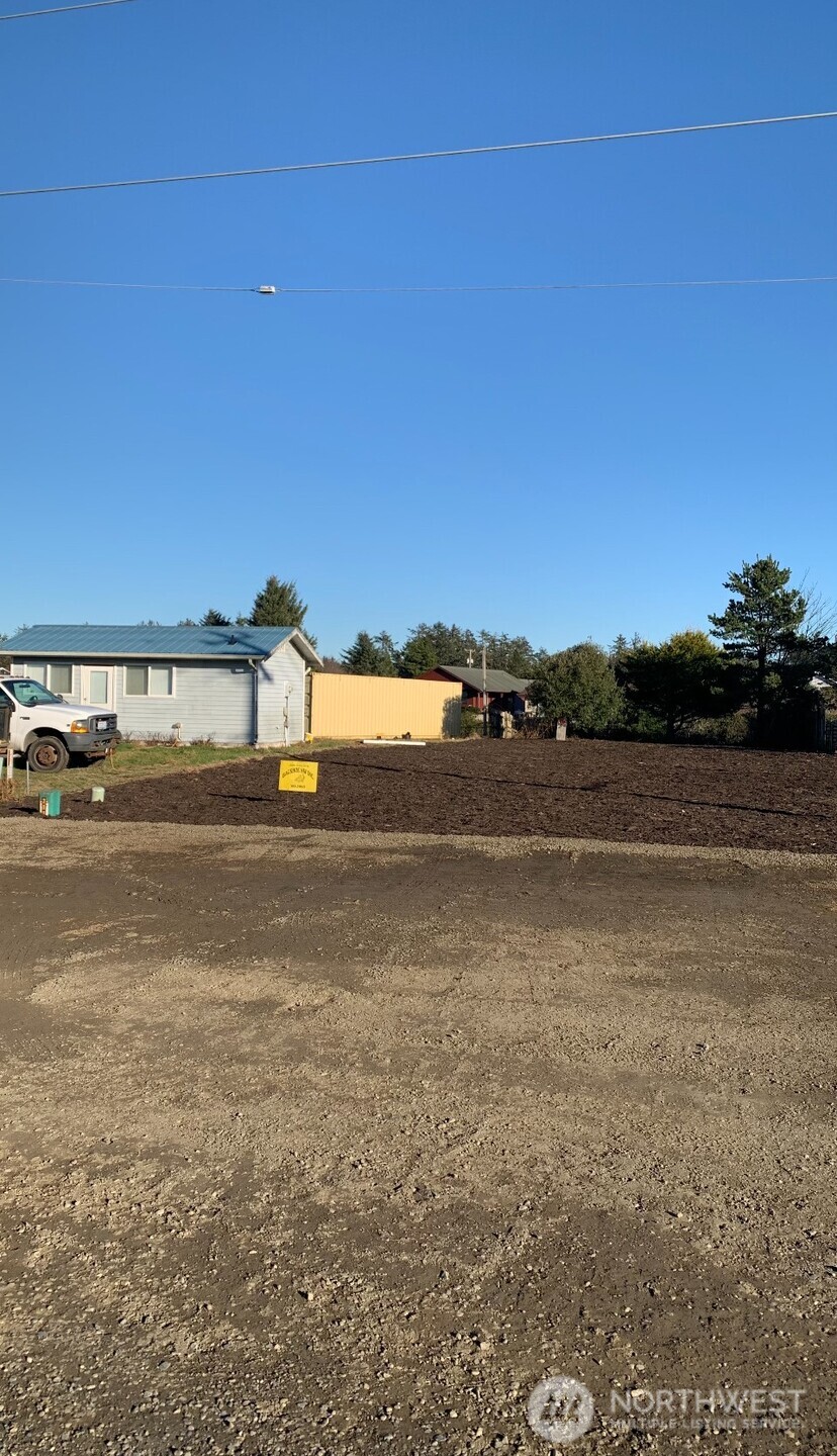 584 Point Brown Avenue NE, Ocean Shores, WA 98569