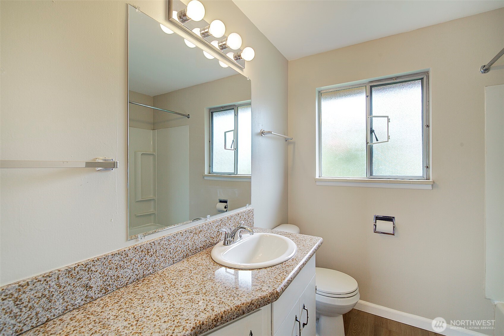 4045 29th Avenue W, Seattle, WA 98199-1743