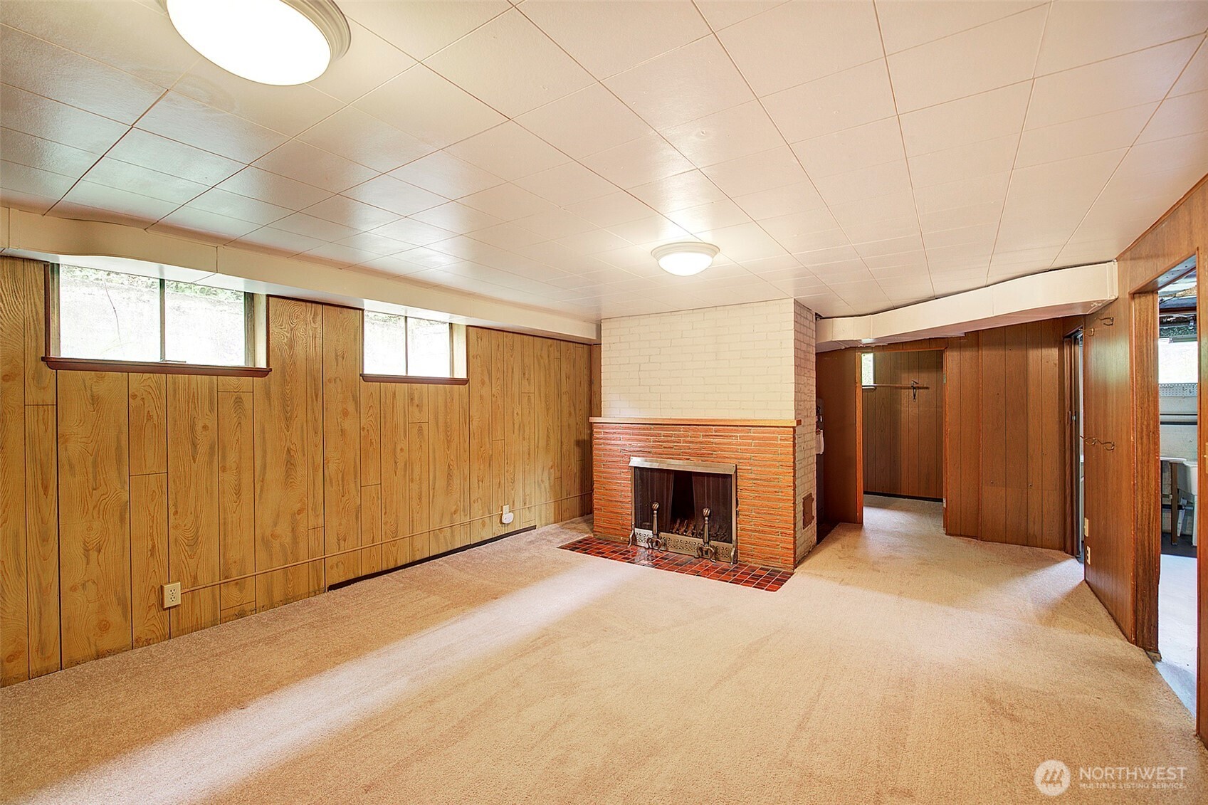 4045 29th Avenue W, Seattle, WA 98199-1743