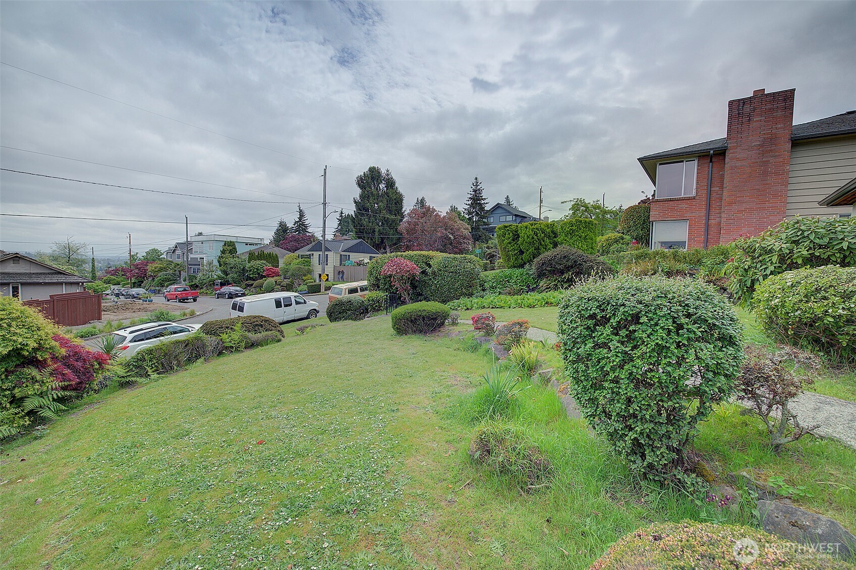 4045 29th Avenue W, Seattle, WA 98199-1743