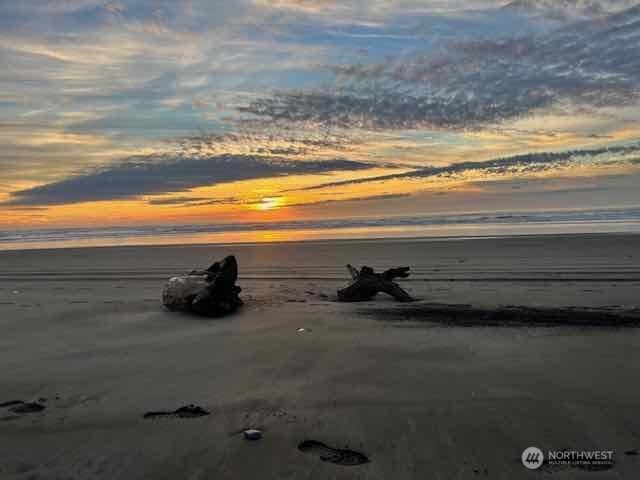 1600 W Ocean Avenue #910, Westport, WA 98595