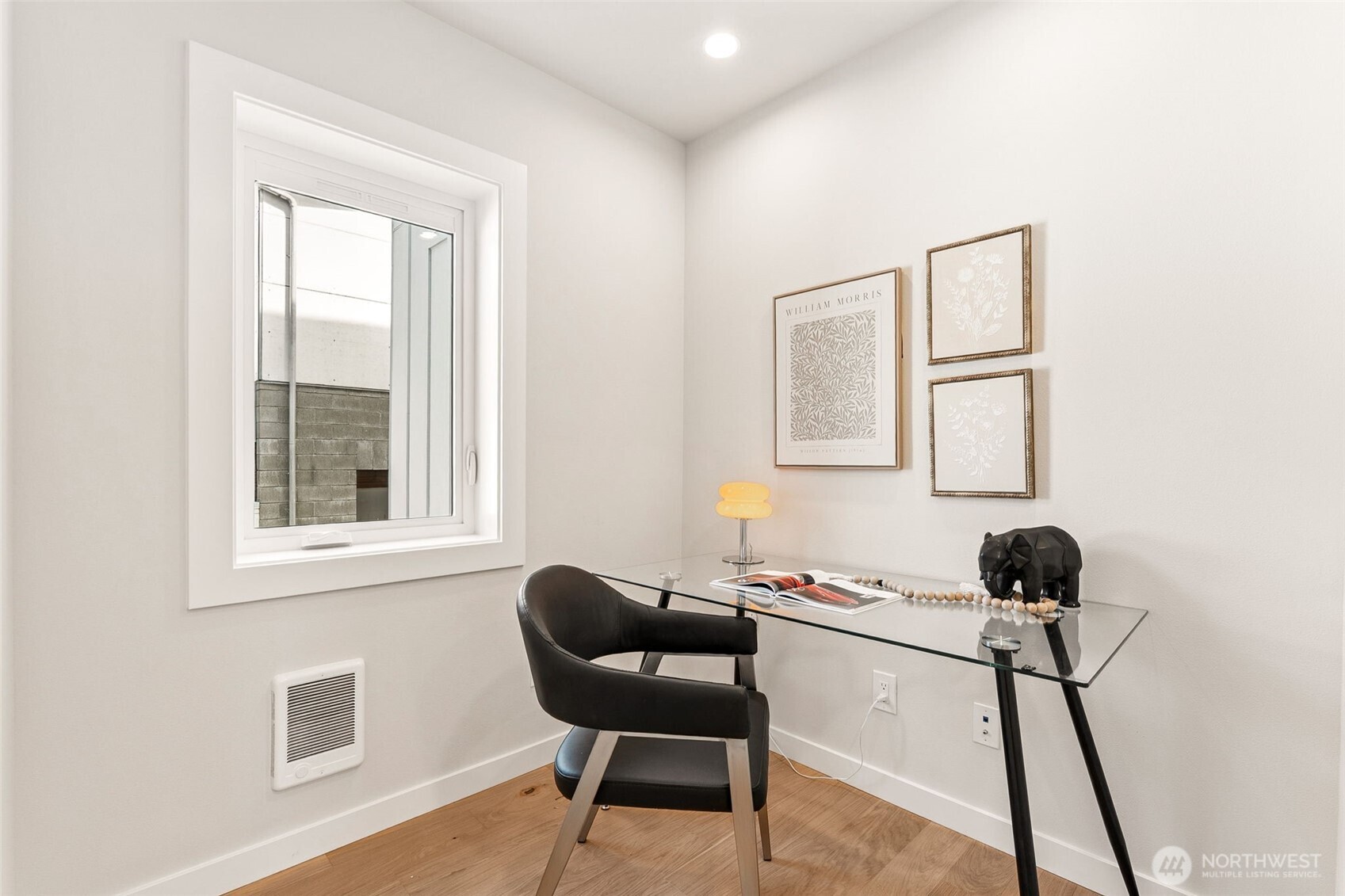 3449 California Avenue SW #2, Seattle, WA 98116