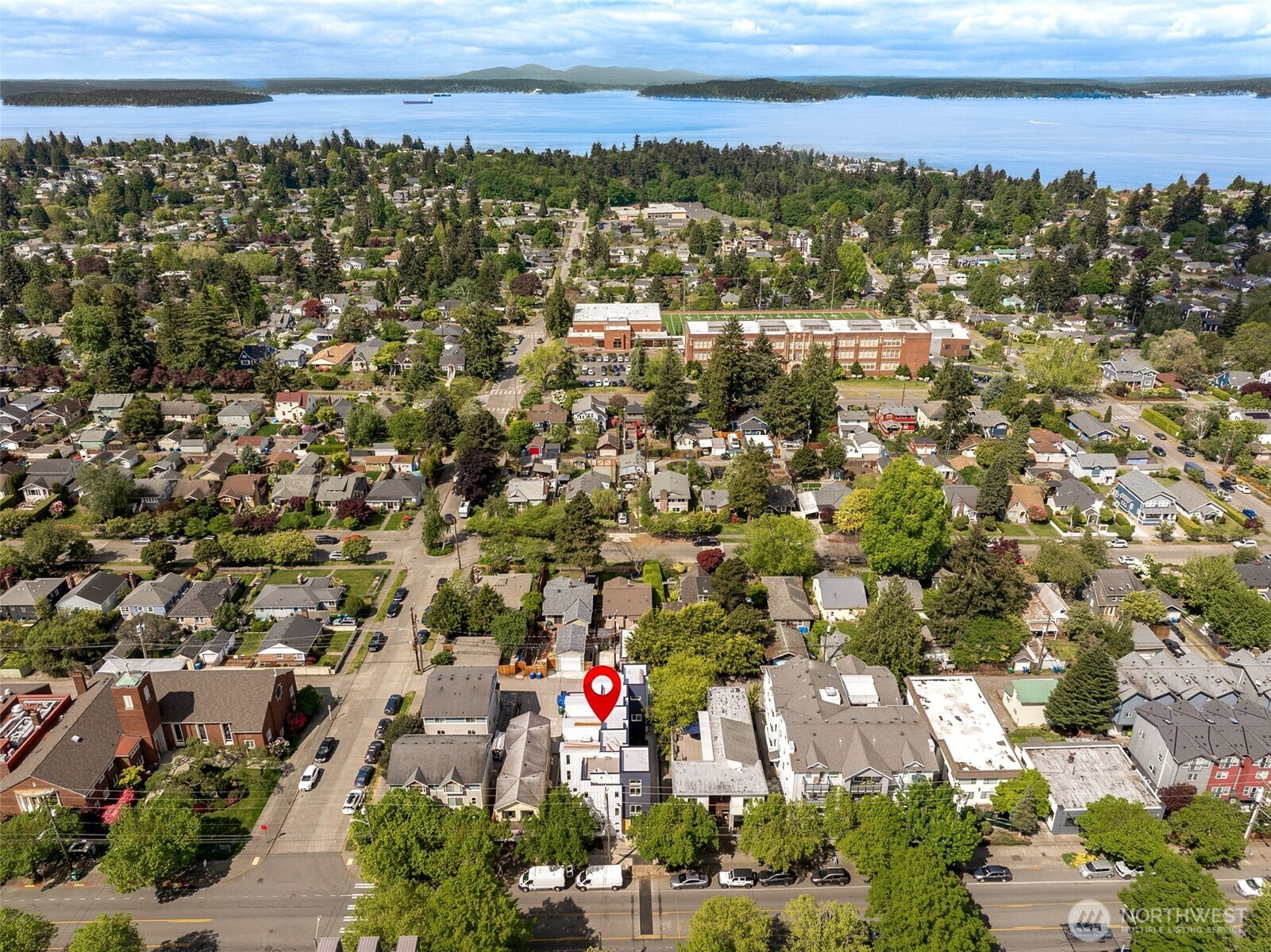 3449 California Avenue SW #2, Seattle, WA 98116