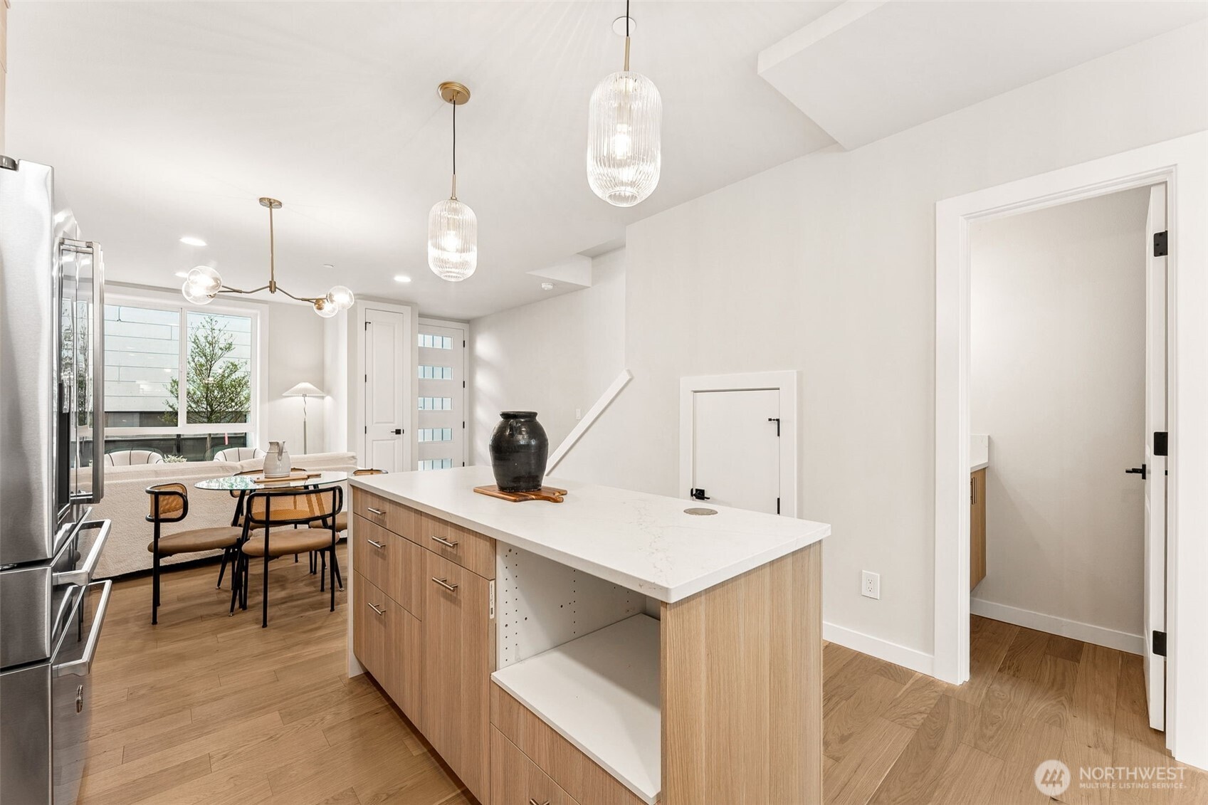 3449 California Avenue SW #2, Seattle, WA 98116