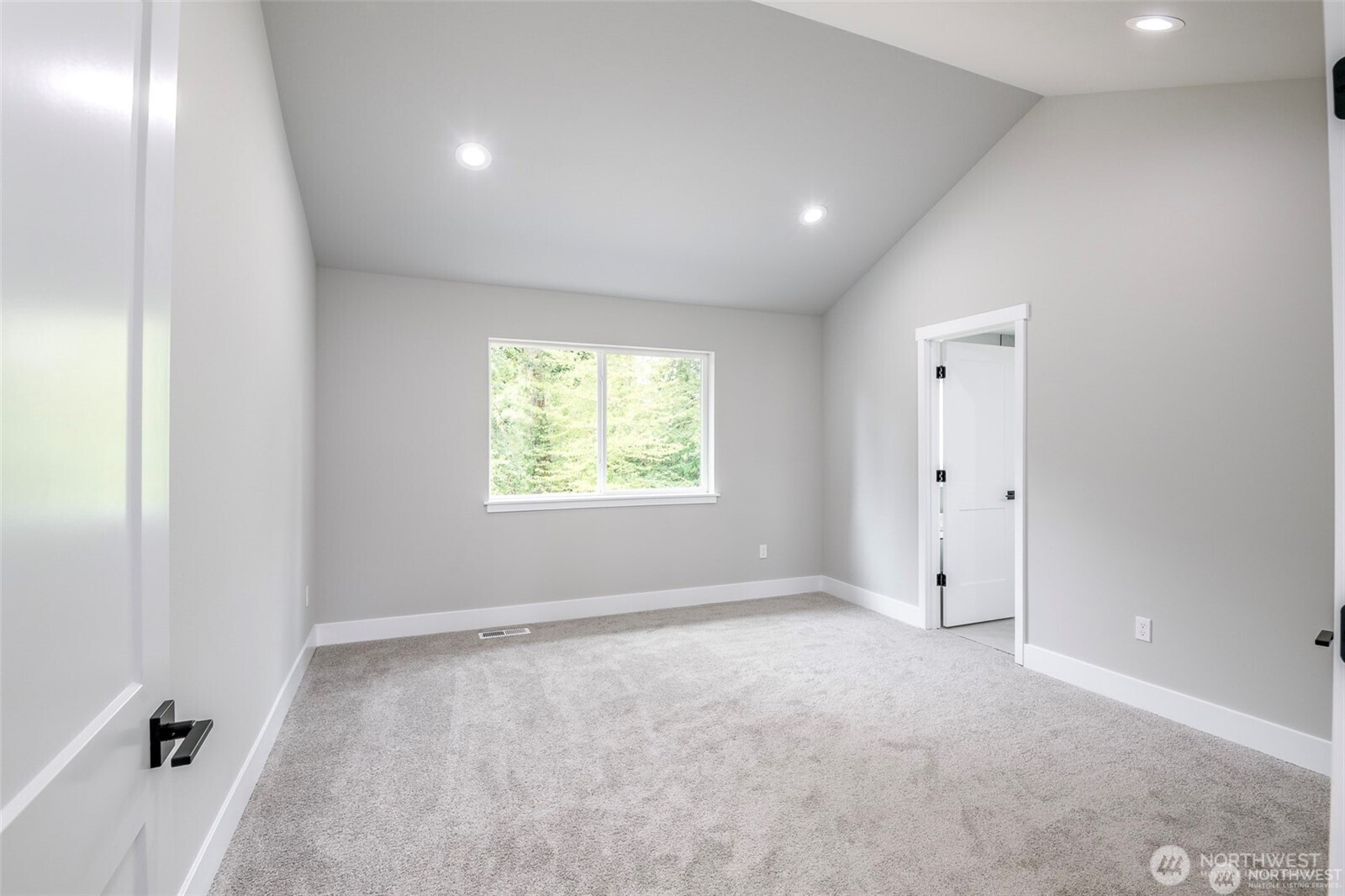13022 51st Avenue E, Tacoma, WA 98446