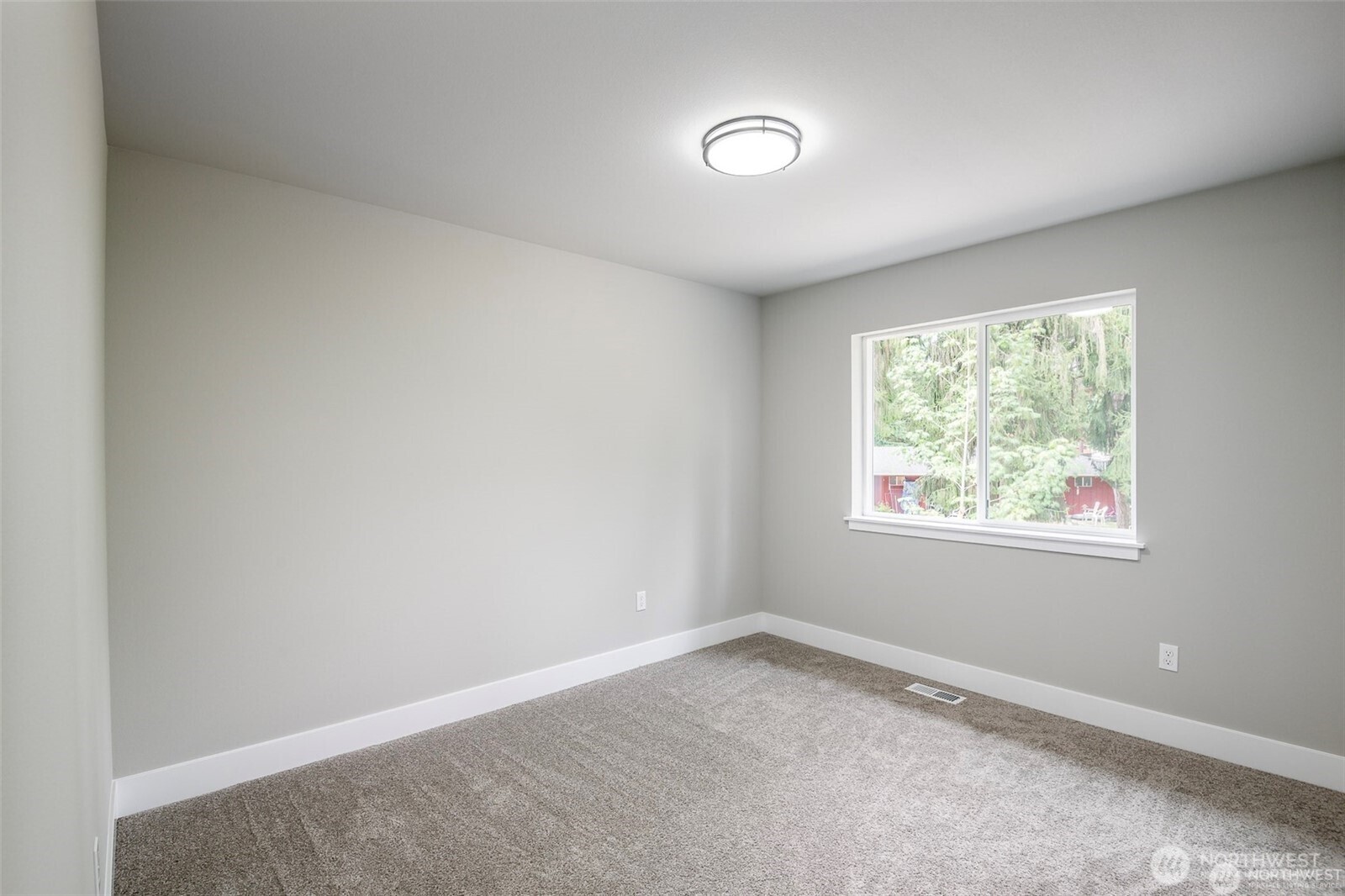 13022 51st Avenue E, Tacoma, WA 98446