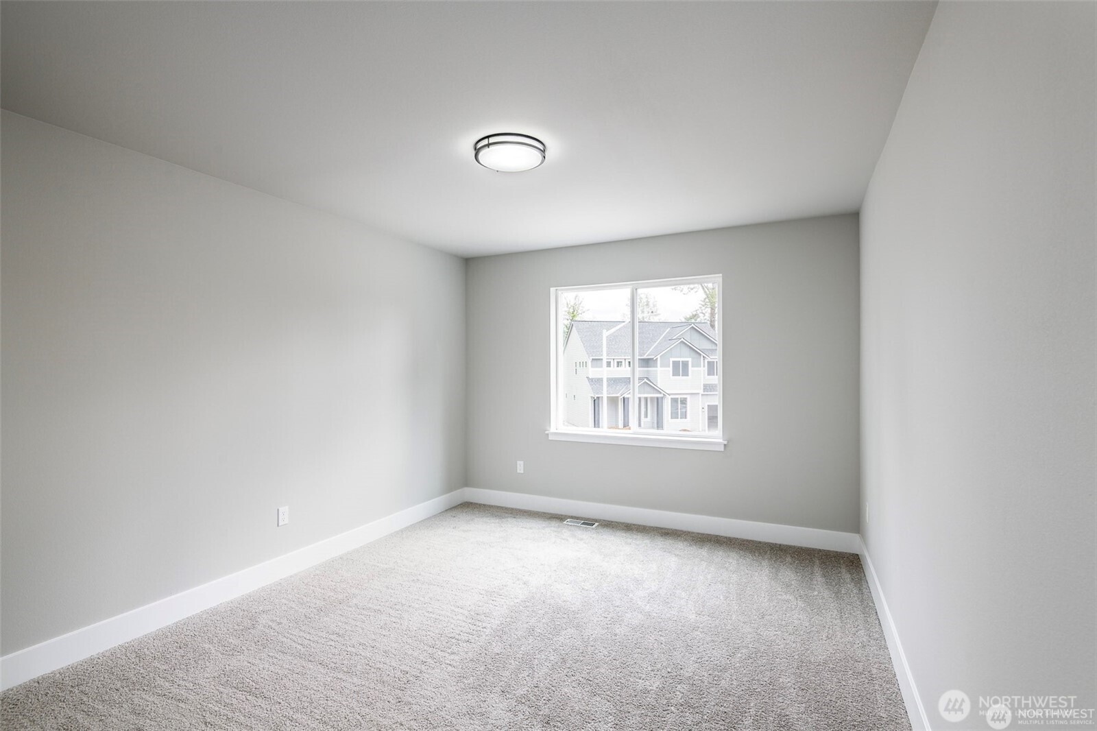 13022 51st Avenue E, Tacoma, WA 98446