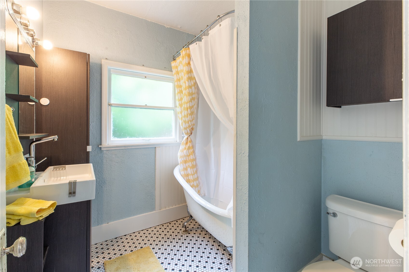 2544 15th Avenue W, Seattle, WA 98119
