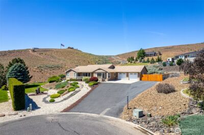 493 Chrisview Court W, Ephrata, WA 98823 - Photo 1