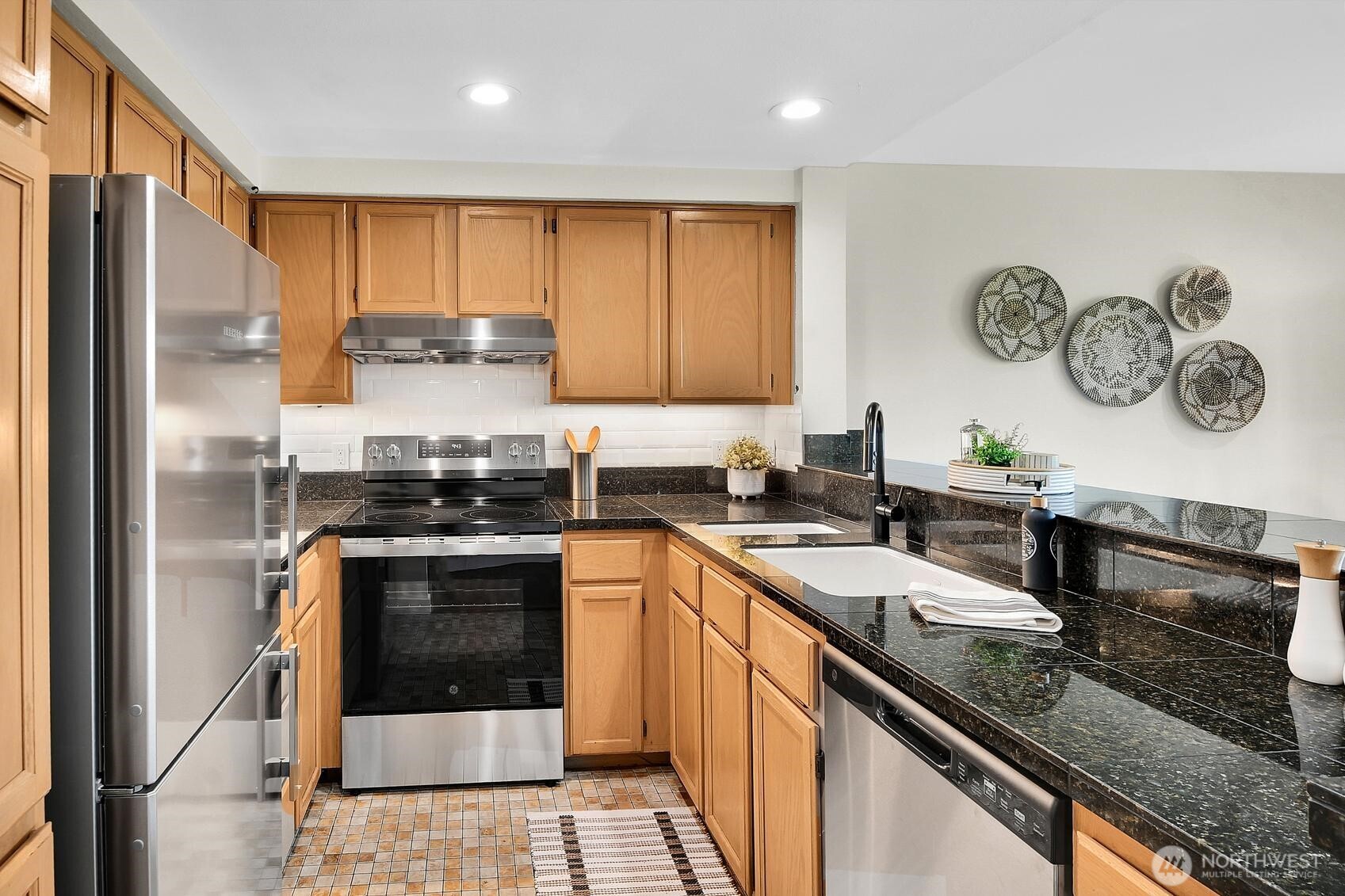 3420 Burke Avenue N #C107, Seattle, WA 98103