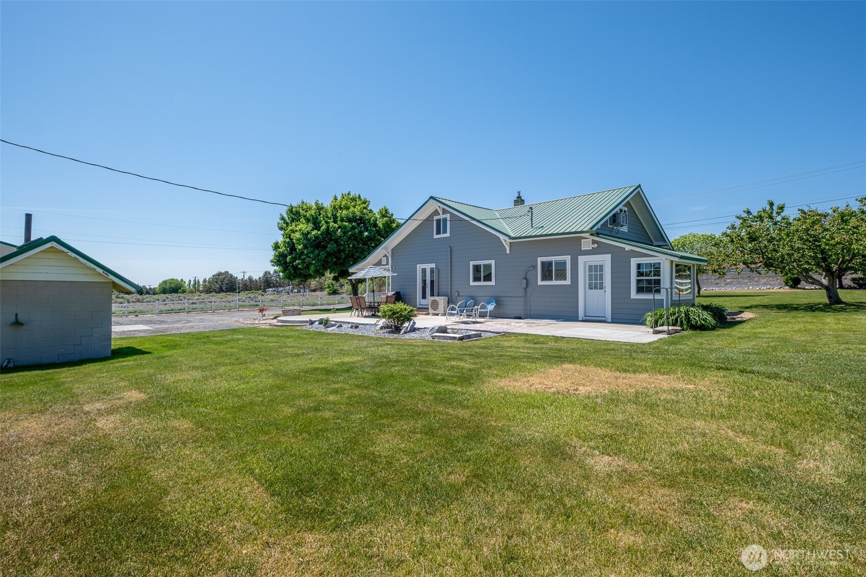 18253 Road B NW, Ephrata, WA 98823