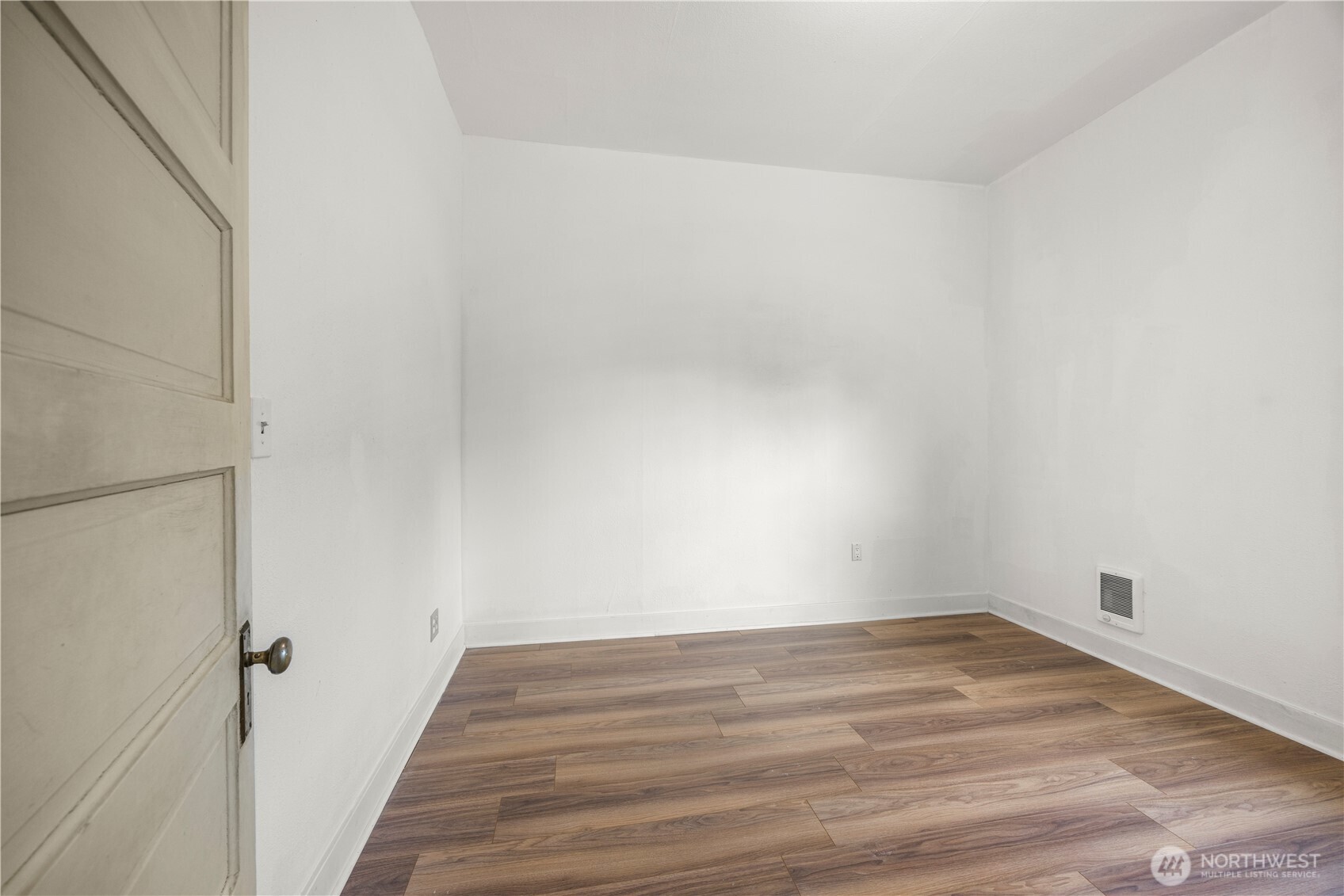 1624 Wright Avenue , Sumner, WA 98390-2178