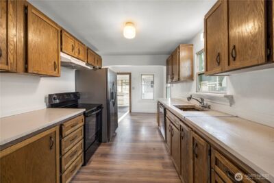 1624 Wright Avenue , Sumner, WA 98390-2178 - Photo 9