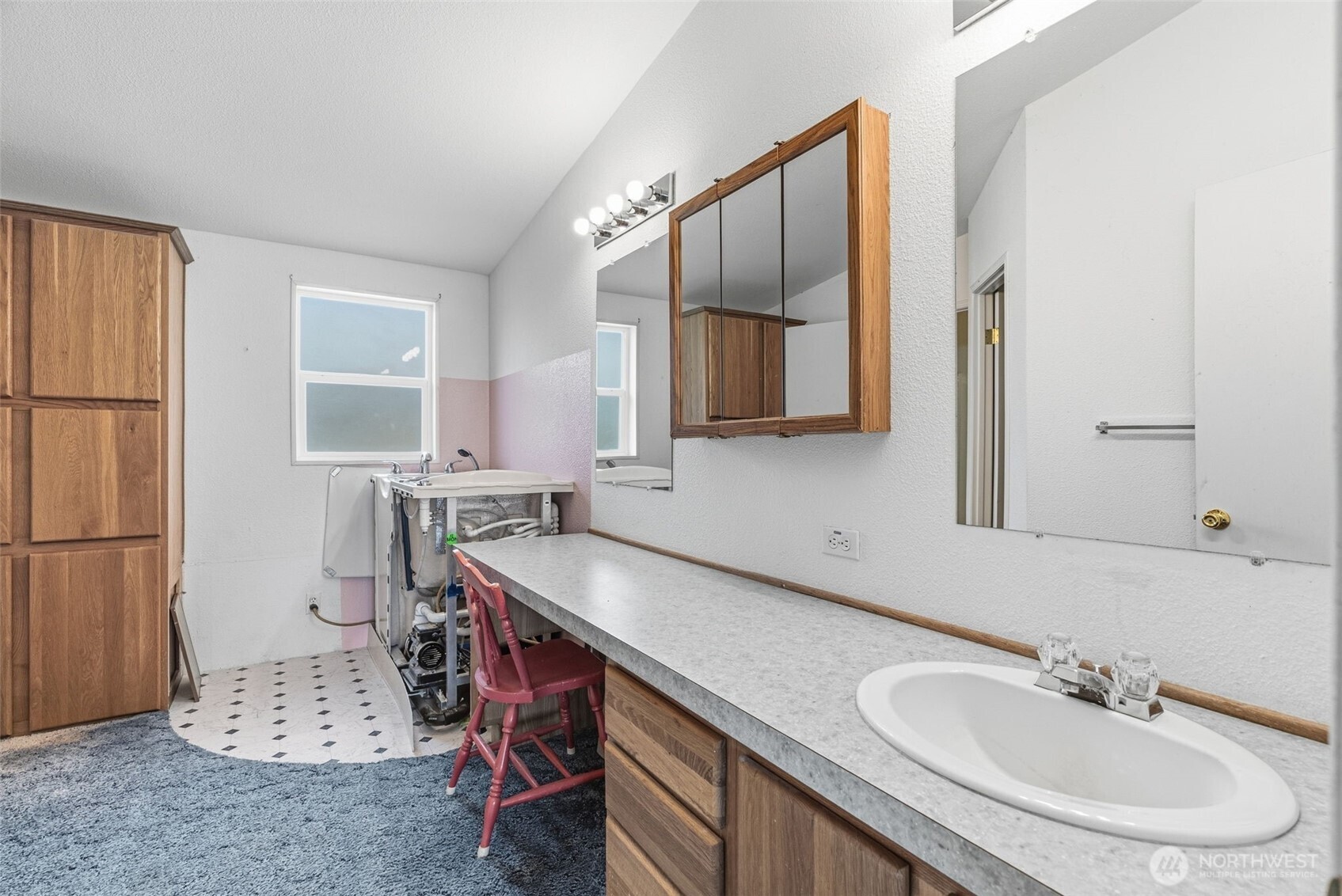 285 Oyler Rd , Ethel, WA 98542