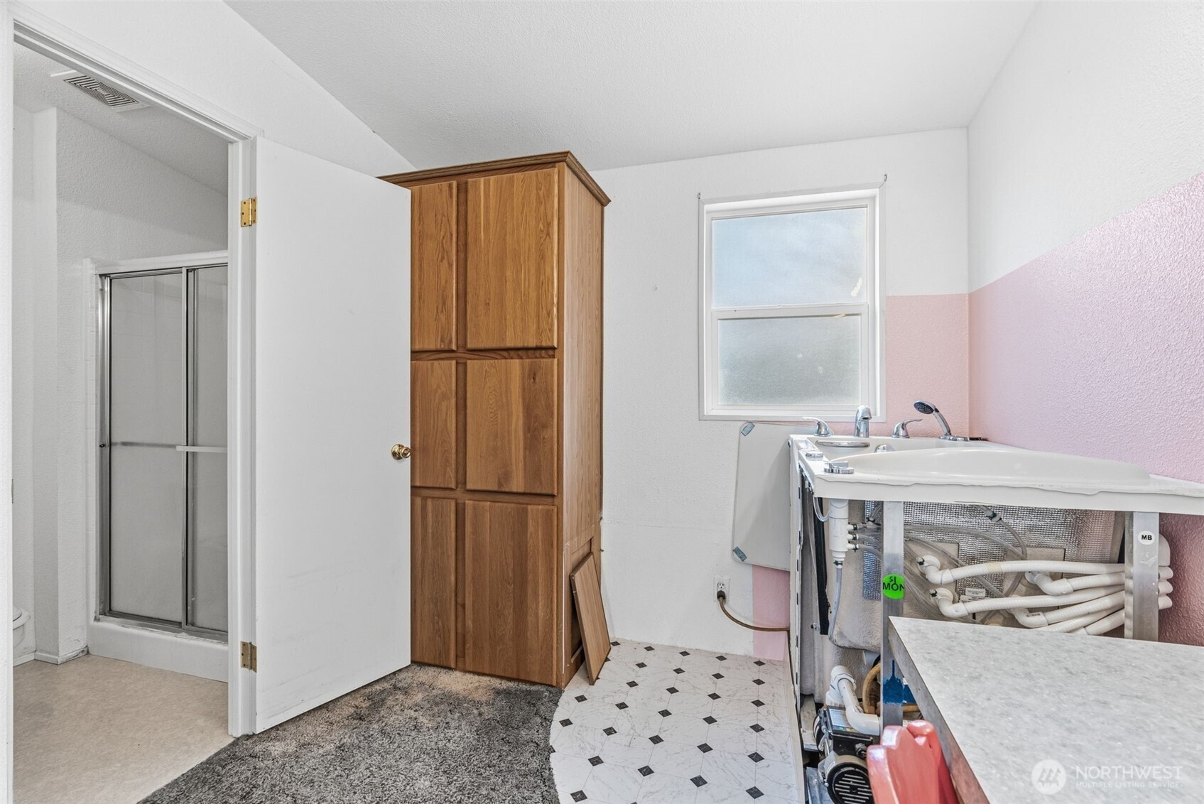 285 Oyler Rd , Ethel, WA 98542