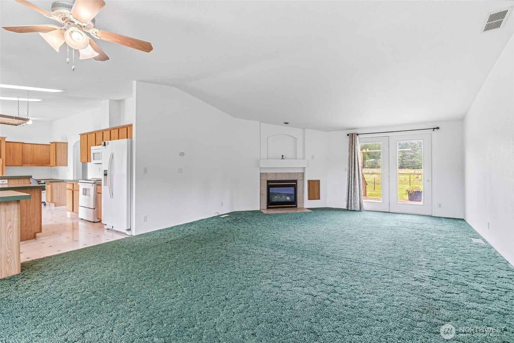 285 Oyler Rd , Ethel, WA 98542