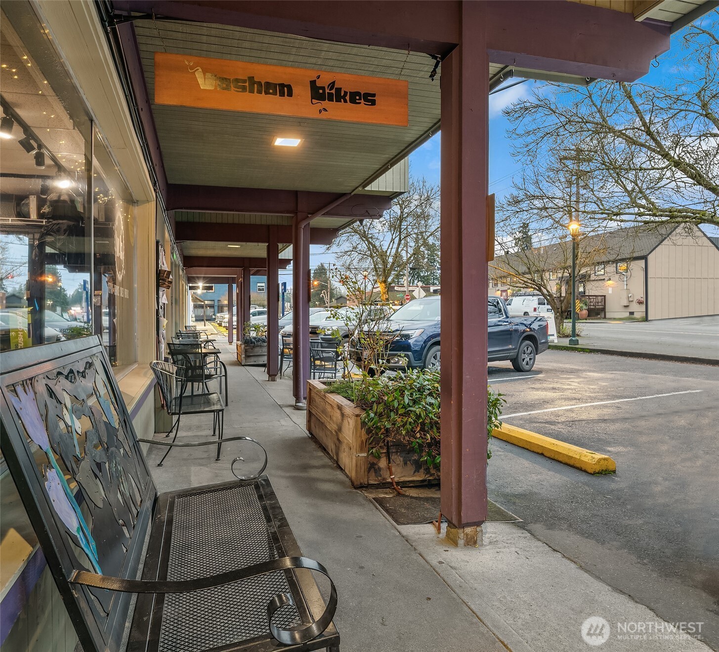 9922 SW Bank Road , Vashon, WA 98070