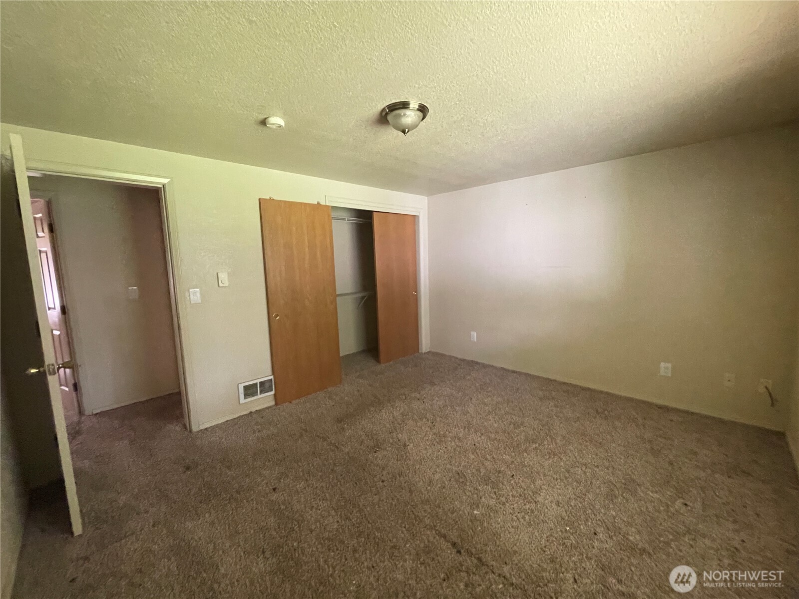 17827 Upland Drive SE, Yelm, WA 98597