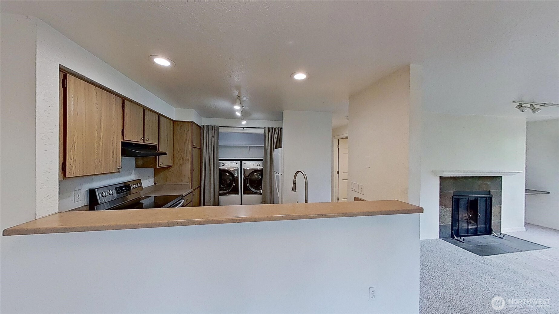 1700 W Sunn Fjord Lane #L101, Bremerton, WA 98312