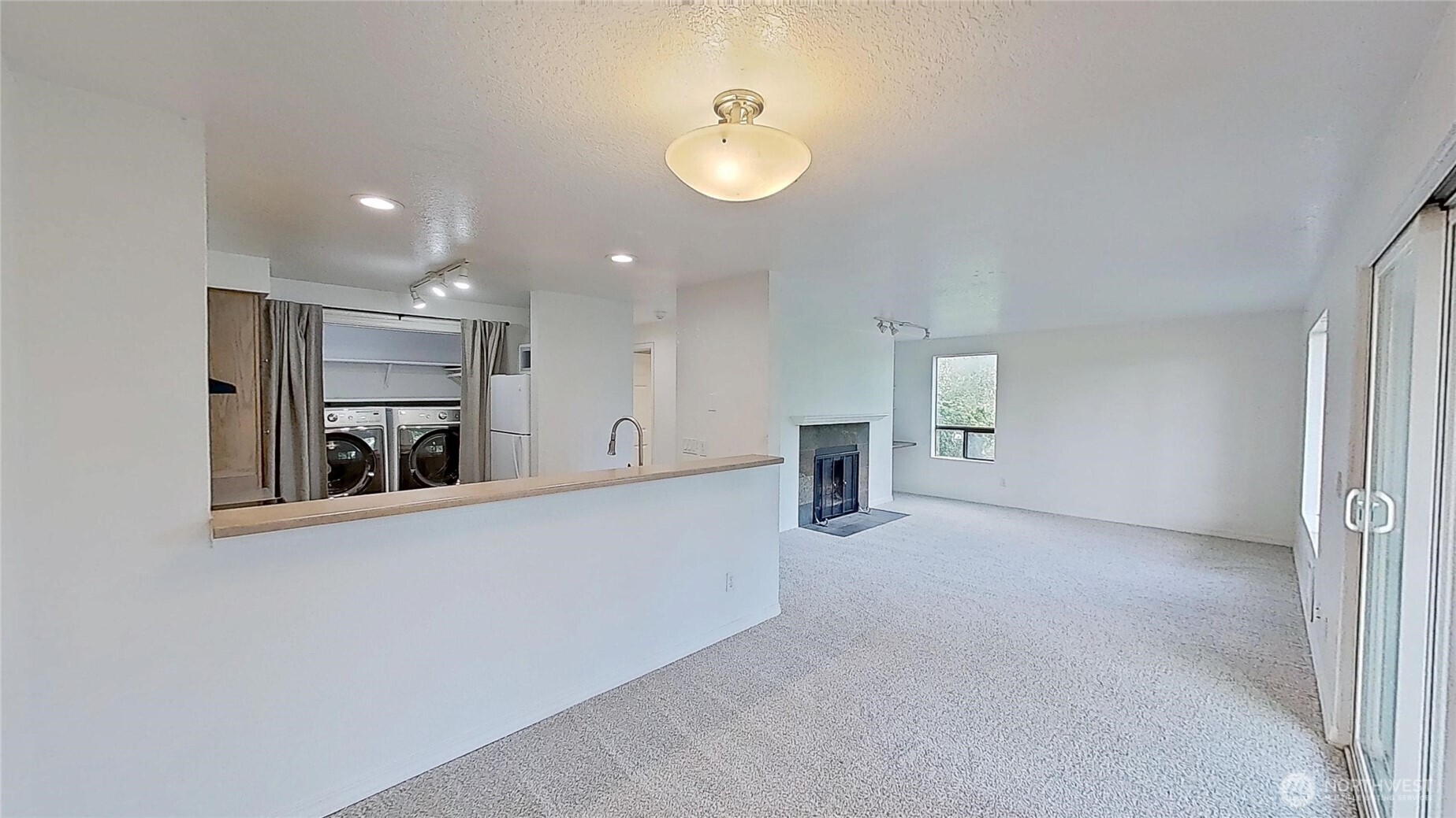 1700 W Sunn Fjord Lane #L101, Bremerton, WA 98312