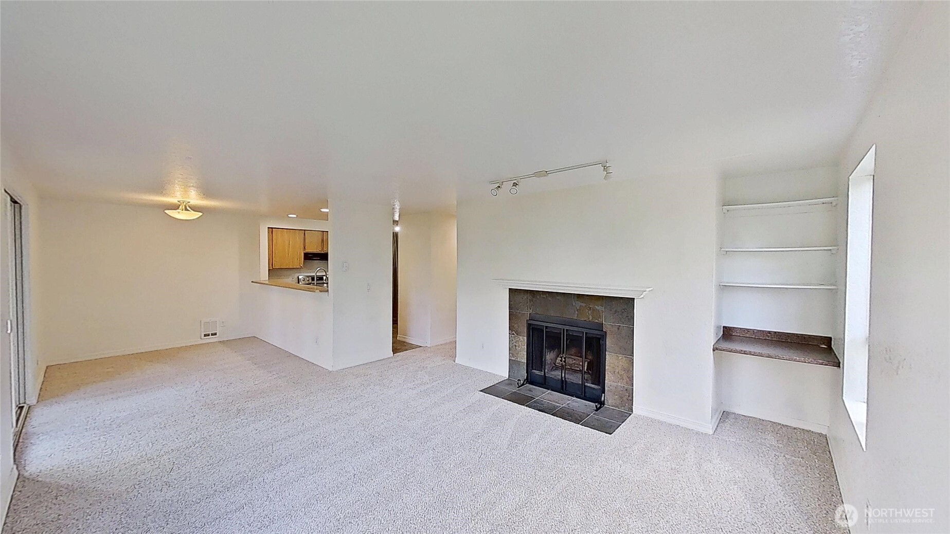 1700 W Sunn Fjord Lane #L101, Bremerton, WA 98312