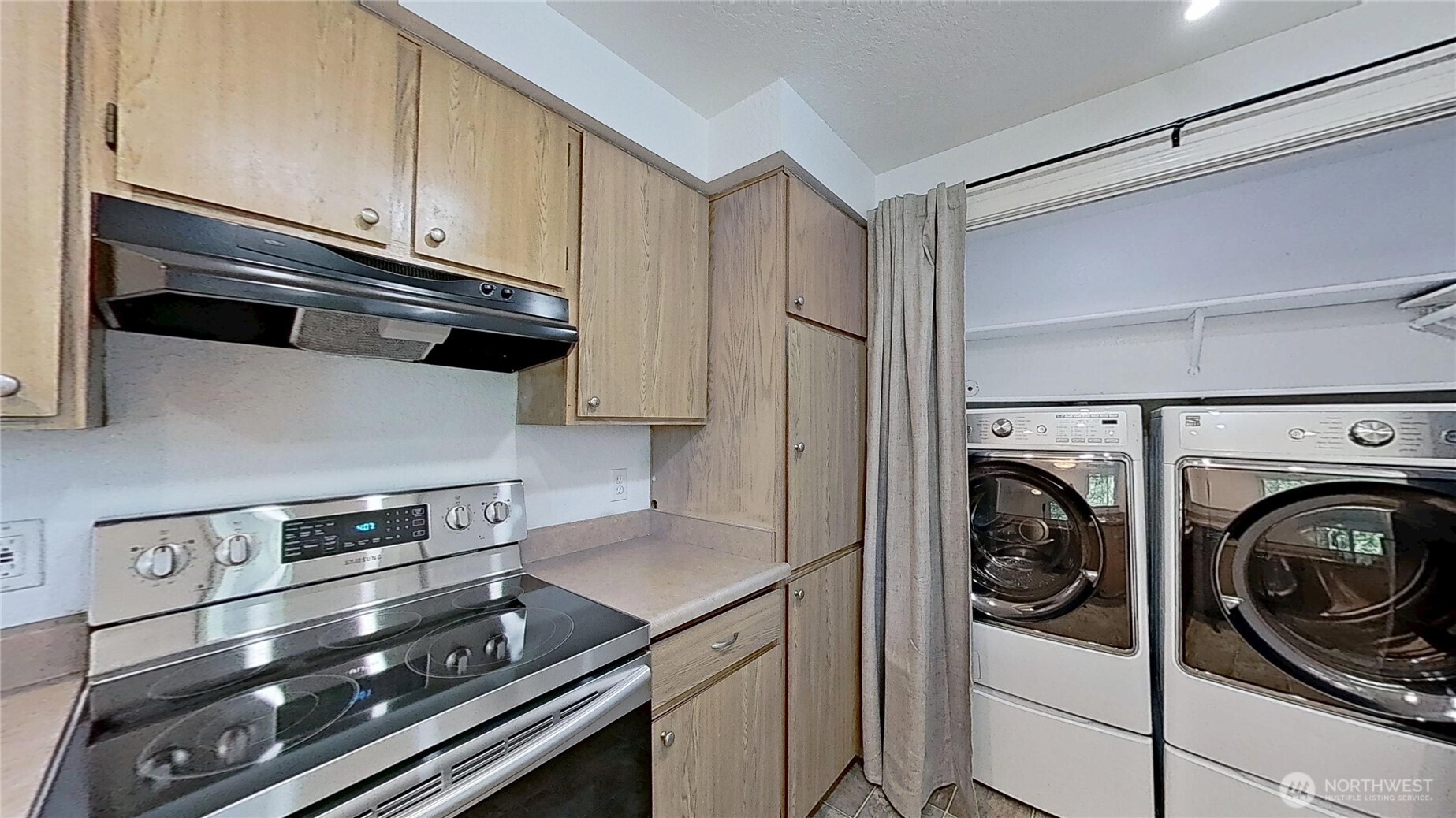 1700 W Sunn Fjord Lane #L101, Bremerton, WA 98312